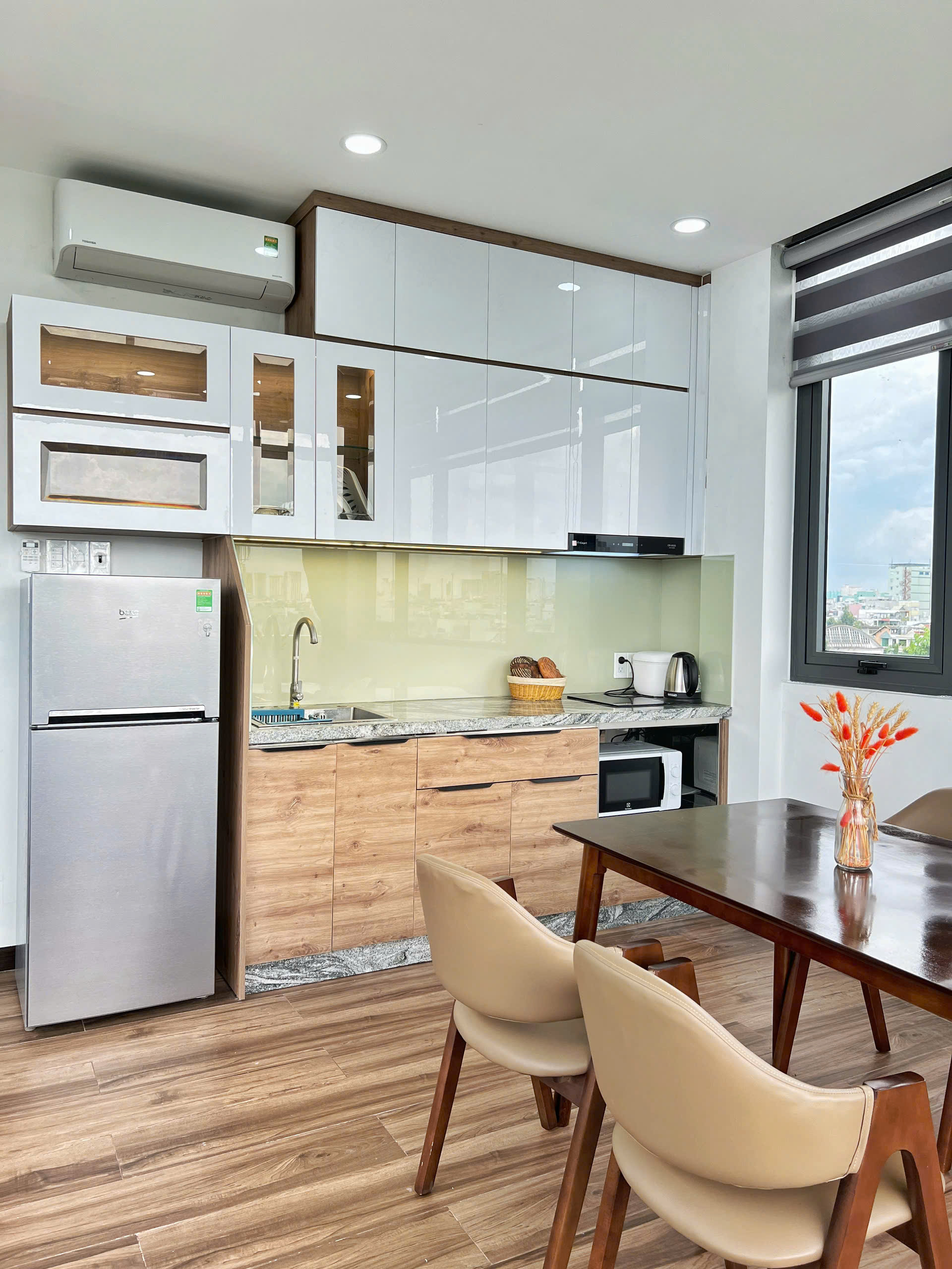 One Bedroom Nice View Riverside Truong St Phu Nhuan District HCMC