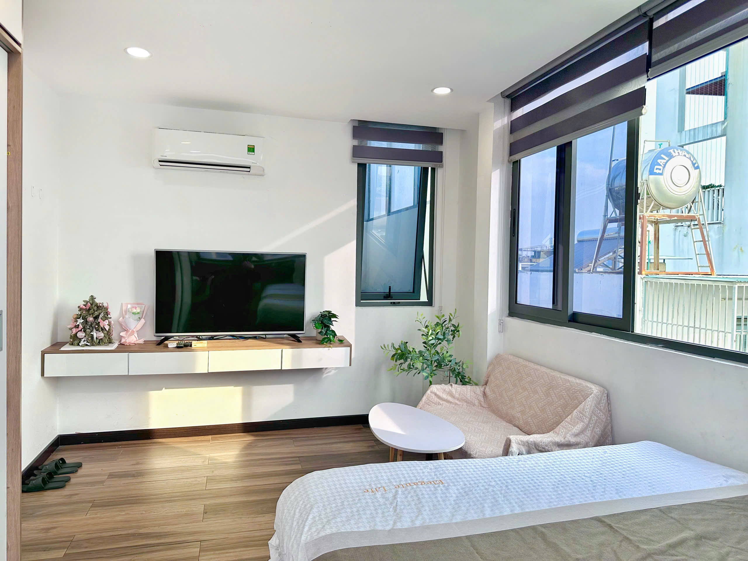 Studio Serviced Apartment For Rent in Truong Sa St Phu Nhuan HCMC