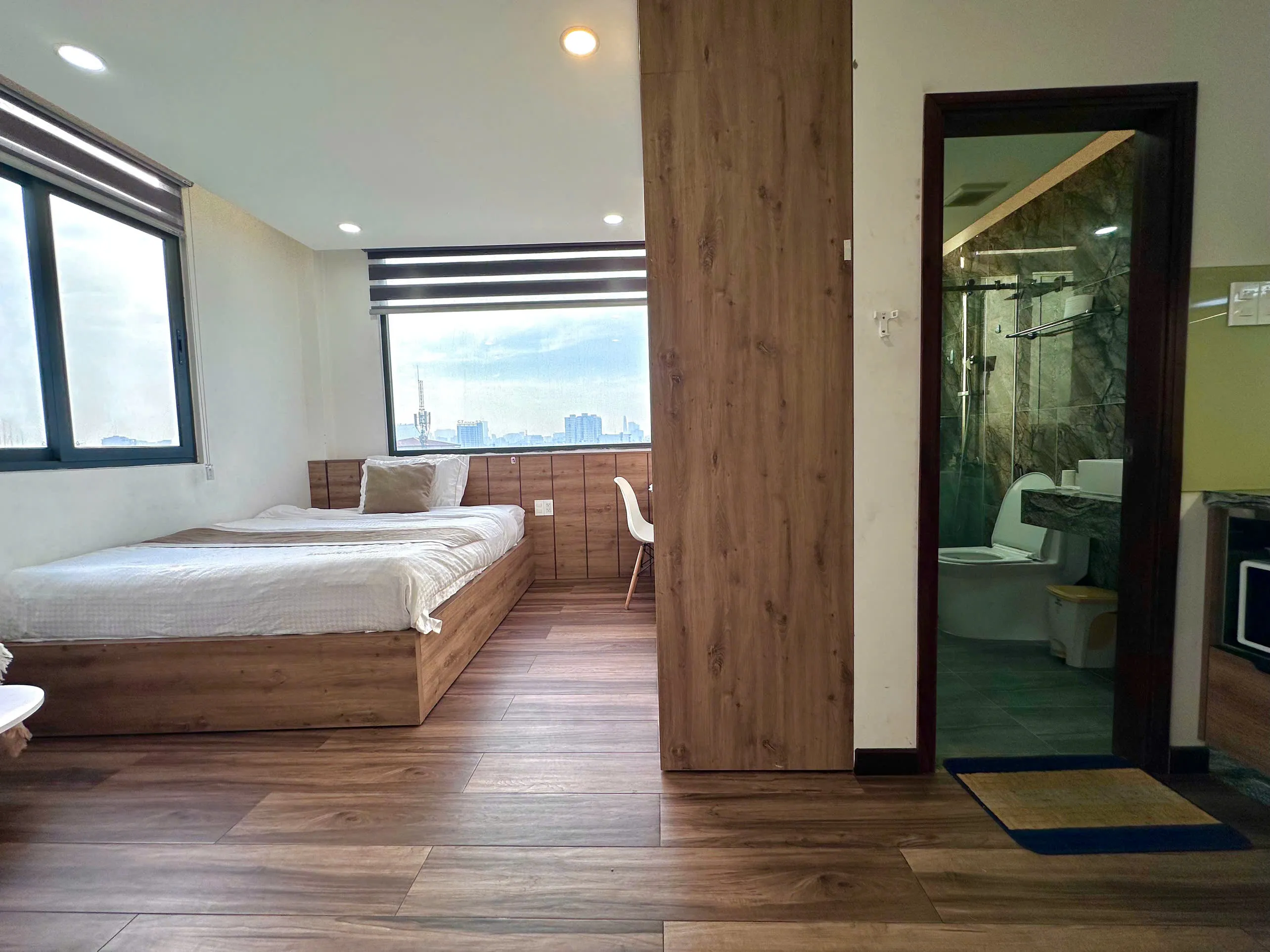 Studio Serviced Apartment For Rent in Truong Sa St Phu Nhuan HCMC 20sqm 470 USD/month