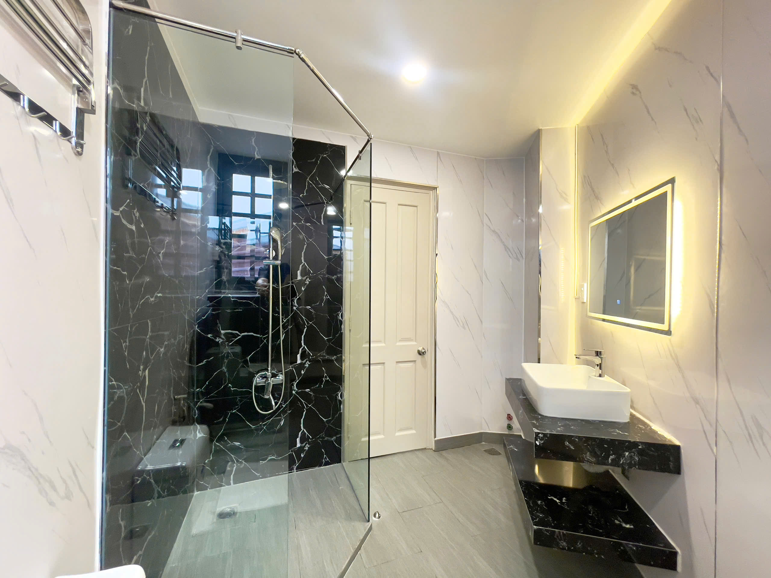 One Bedroom JOO House Services Apartment in Phu Nhuan District HCMC