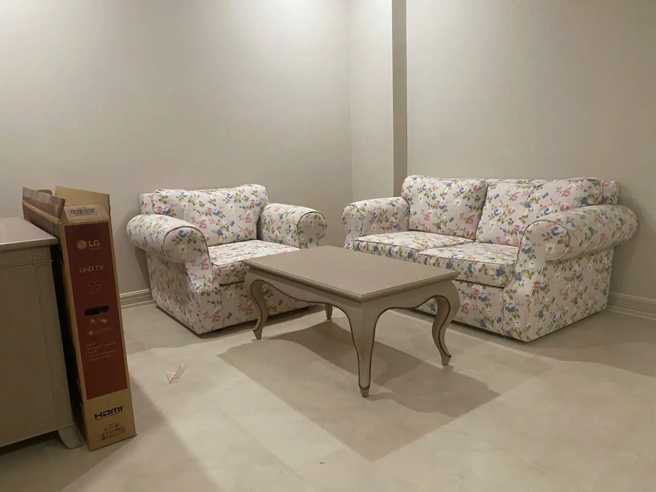 Good Size 02 Bedroom Apartment For Rent in Phu Nhuan Ho Chi Minh City 1100sqm 1,100 USD/month