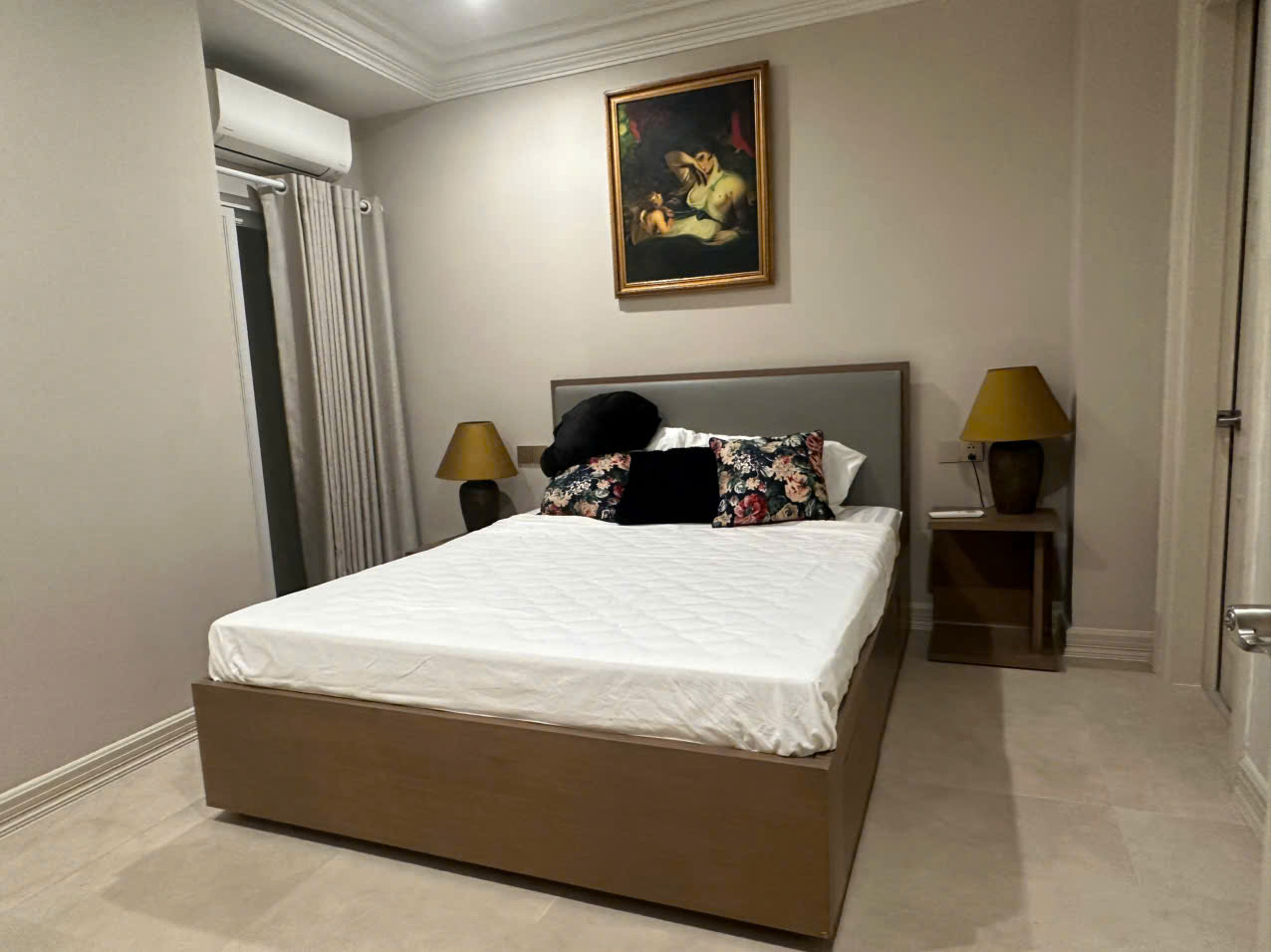 Good Size 02 Bedroom Apartment For Rent in Phu Nhuan Ho Chi Minh City