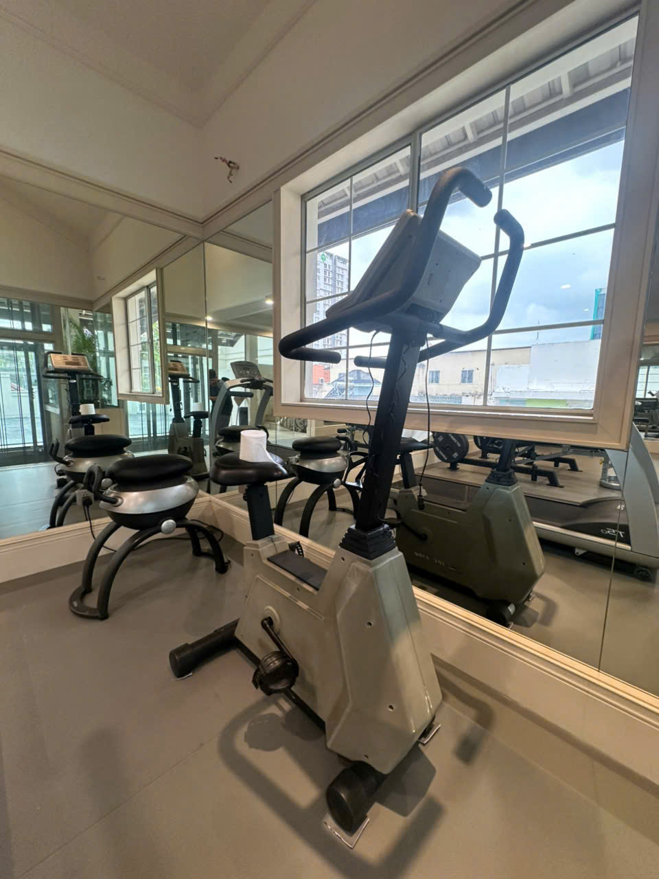 Good Size 02 Bedroom Apartment For Rent in Phu Nhuan Ho Chi Minh City