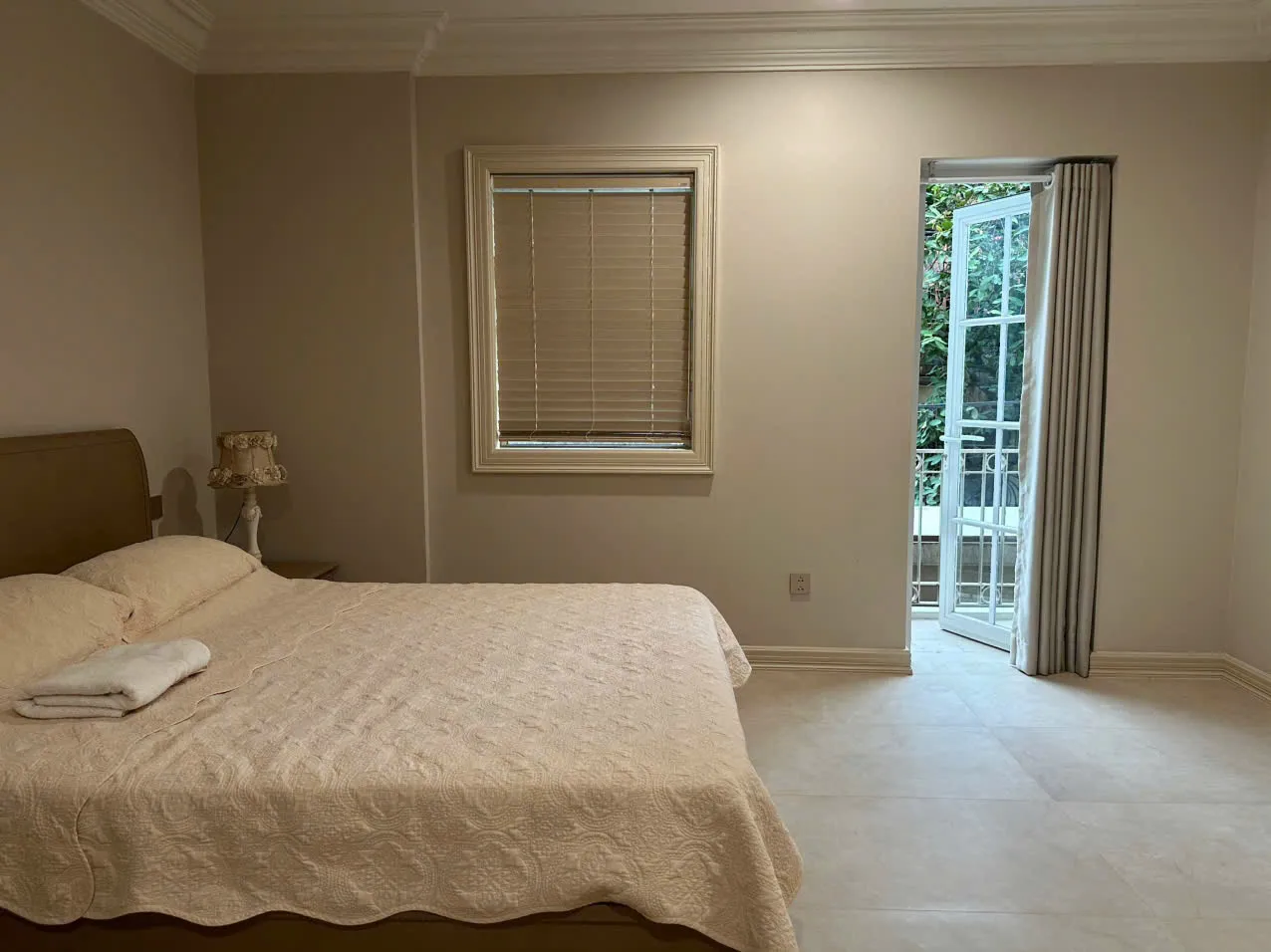 Good Size 02 Bedroom Apartment For Rent in Phu Nhuan Ho Chi Minh City 1100sqm 1,100 USD/month