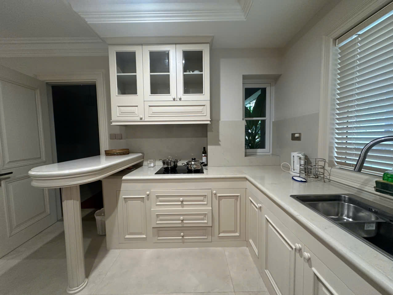 Good Size 02 Bedroom Apartment For Rent in Phu Nhuan Ho Chi Minh City