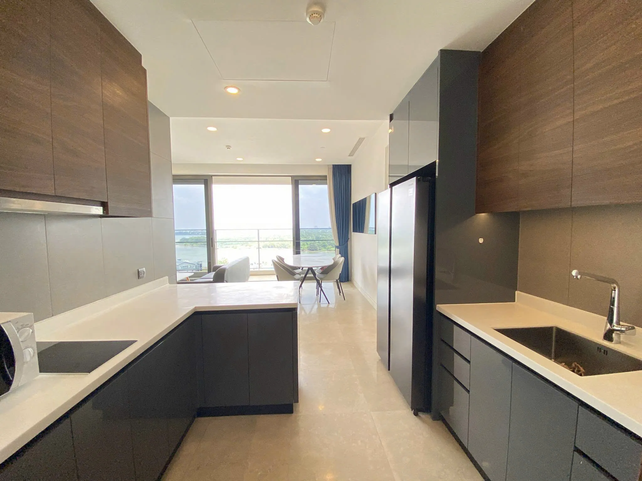 Luxury 3 Bedroom Apartment at The Nassim Thao Dien for Rent 121sqm 3,200 USD/month