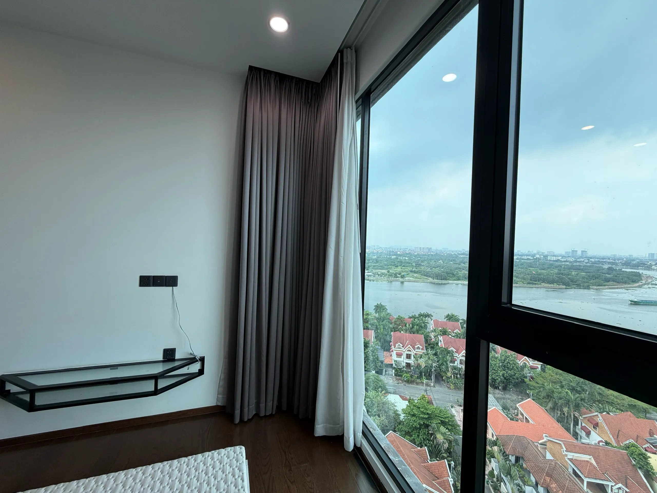 Luxury 3 Bedroom Apartment for Rent in D’Edge Thao Dien 145sqm 4,000 USD/month