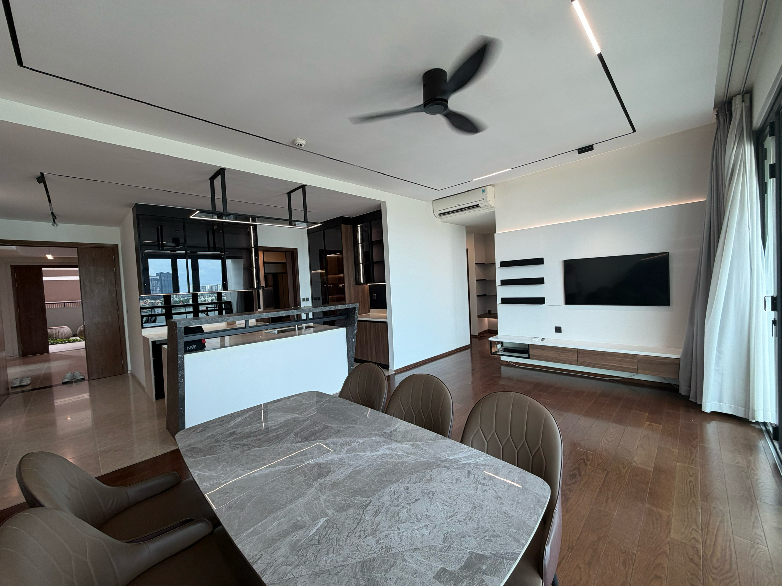 Luxury 3 Bedroom Apartment for Rent in D’Edge Thao Dien | 145 sqm River View