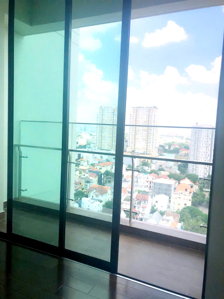 2 Bedroom Apartment for Rent in D'Edge Thao Dien | Quiet Residential View