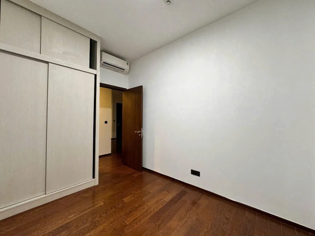Bright Unfurnised 2 Bedroom Apartment for Rent in D'Edge Thao Dien 90sqm 1,400 USD/month