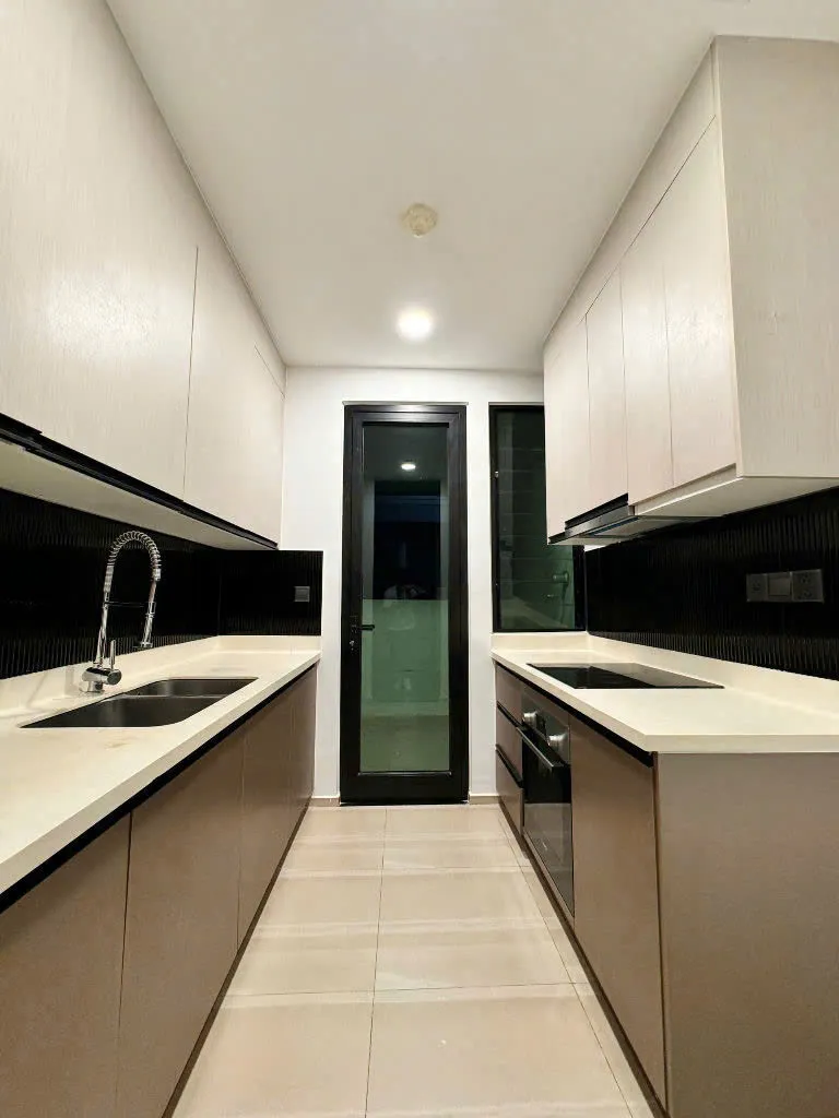 Bright Unfurnised 2 Bedroom Apartment for Rent in D'Edge Thao Dien 90sqm 1,400 USD/month