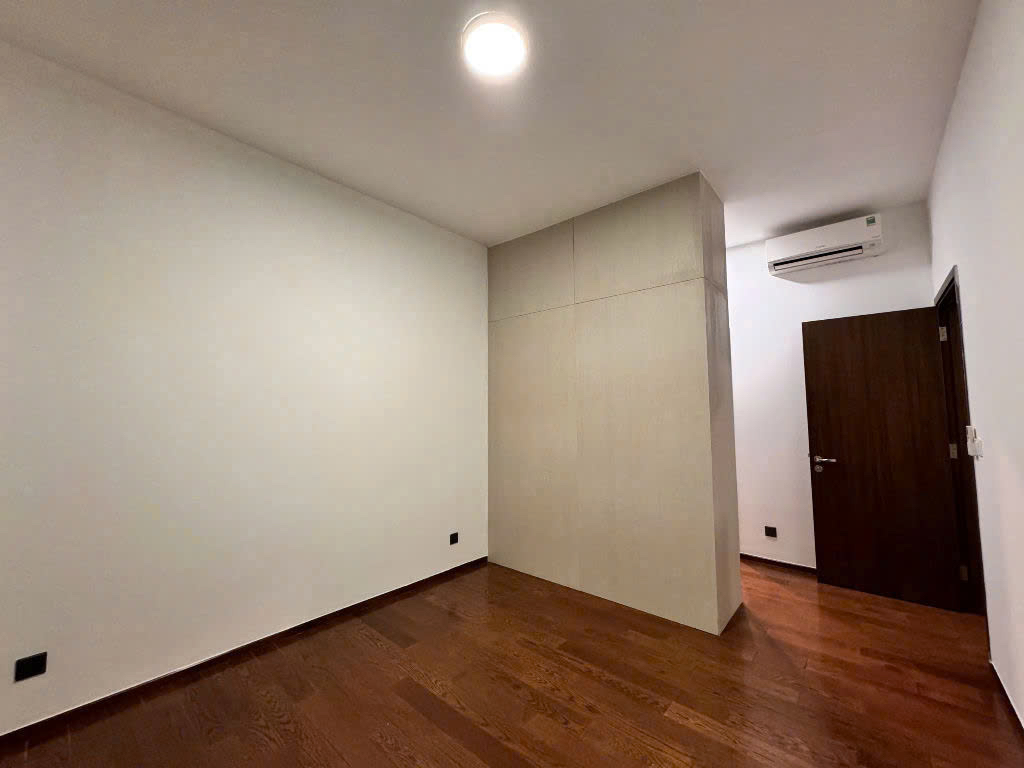 Bright Unfurnised 2 Bedroom Apartment for Rent in D'Edge Thao Dien | Balcony