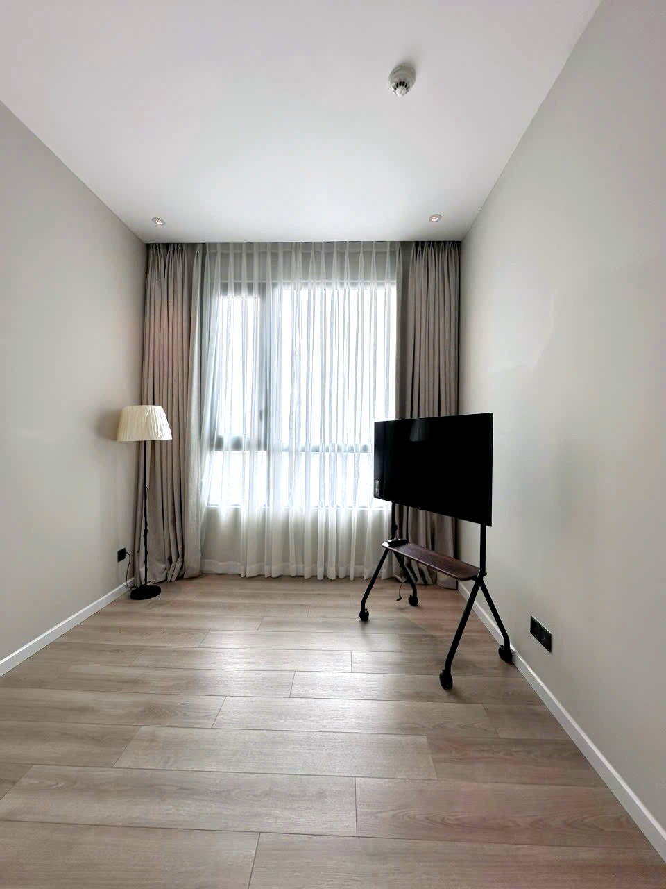 All New D'Edge Thao Dien Apartment for Rent | Spacious 2 Bedroom Layout