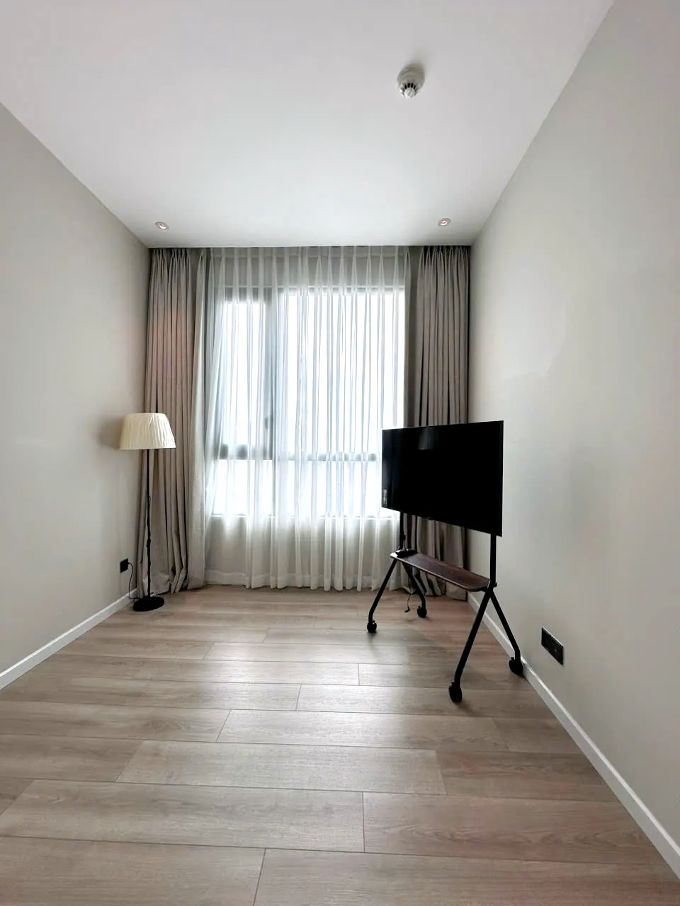 All New D'Edge Thao Dien Apartment for Rent 1650sqm 1,650 USD/month
