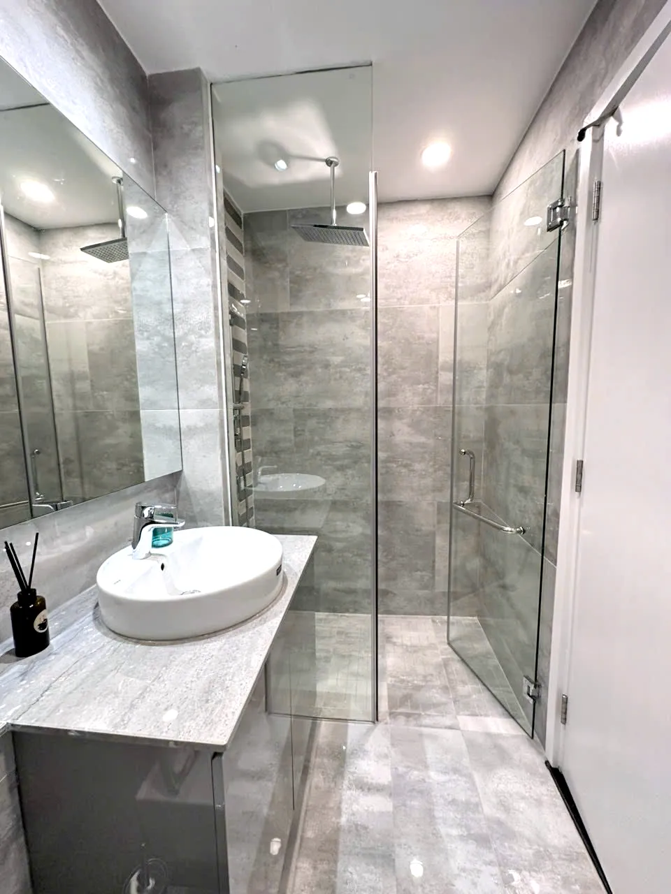 All New D'Edge Thao Dien Apartment for Rent 1650sqm 1,650 USD/month
