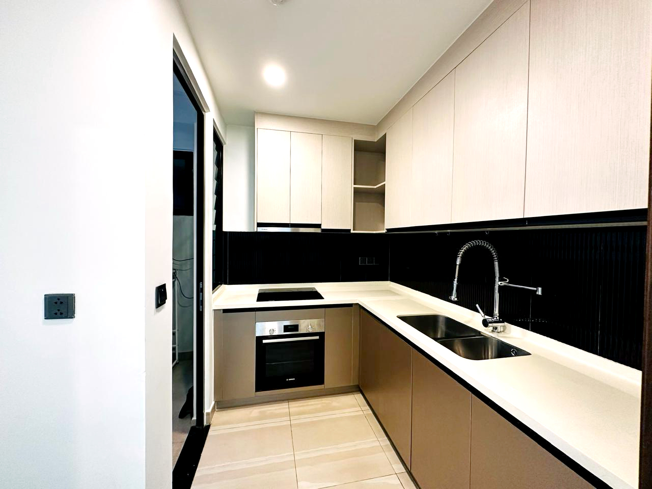 Unfurnished 4 Bedroom Apartment for Rent in D'Edge Thao Dien | River View