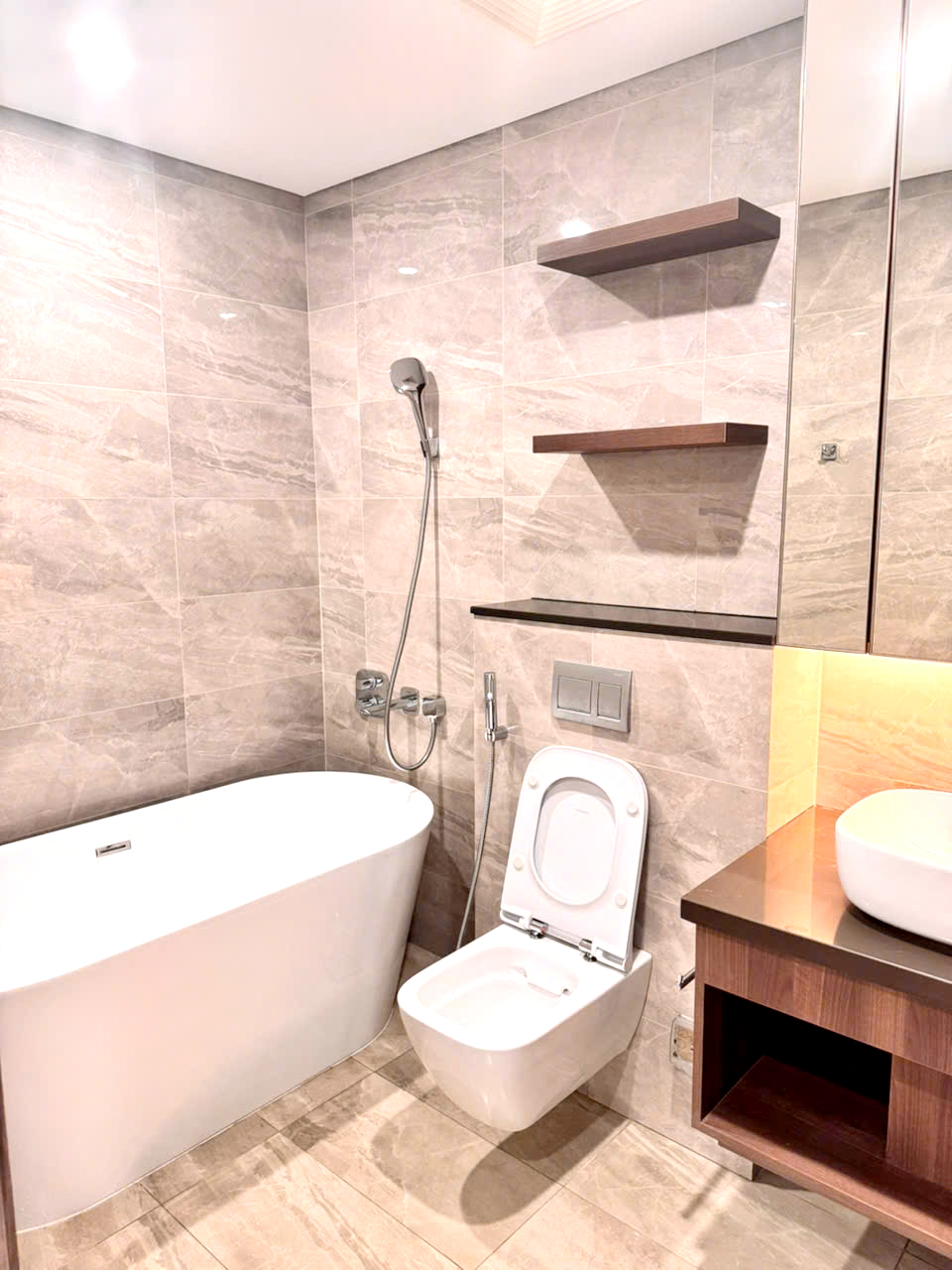 2 Bedroom Apartment for Rent in Thao Dien Green | 84sqm Floor 8