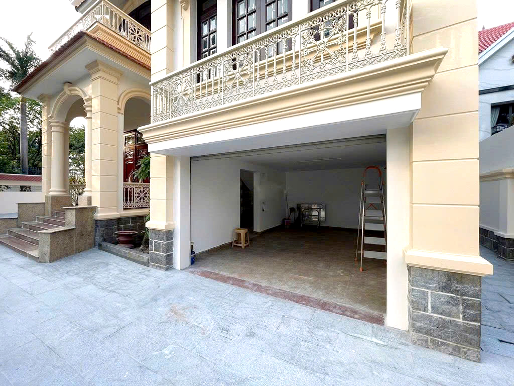 Villa for Rent in Thao Dien | 5BR Private Pool Thien Son Compound