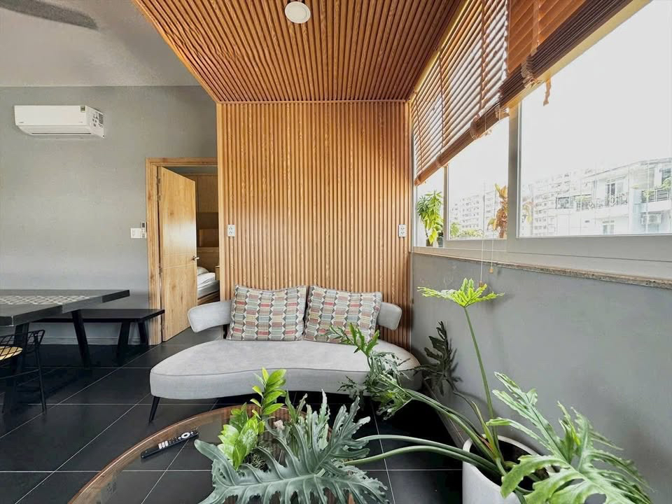 Top House One Bedroom Serviced Apartment in Pham Viet Chanh Binh Thanh HCM
