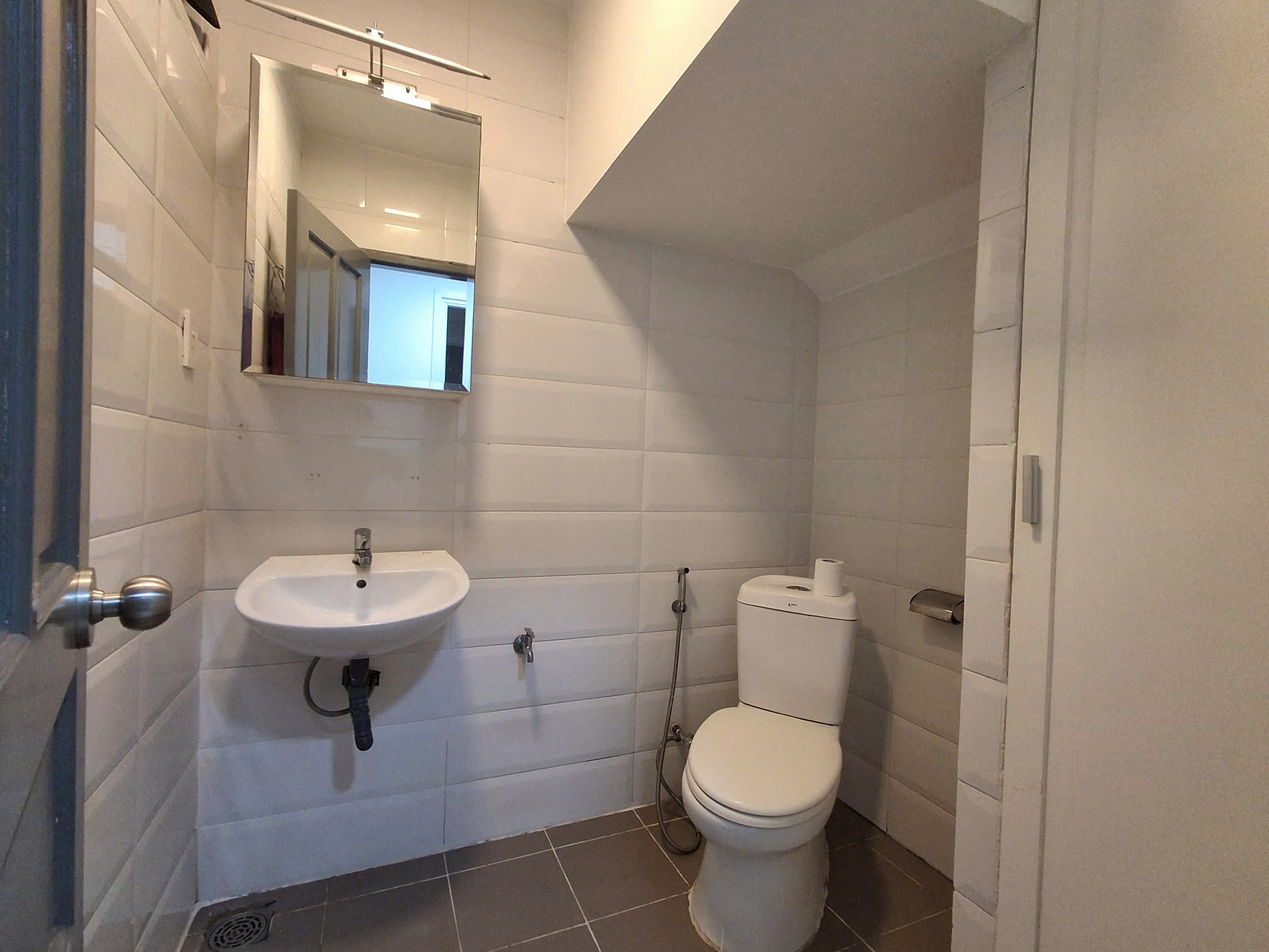 Small Cute House for rent in Tran Nao Area District 2 HCMC