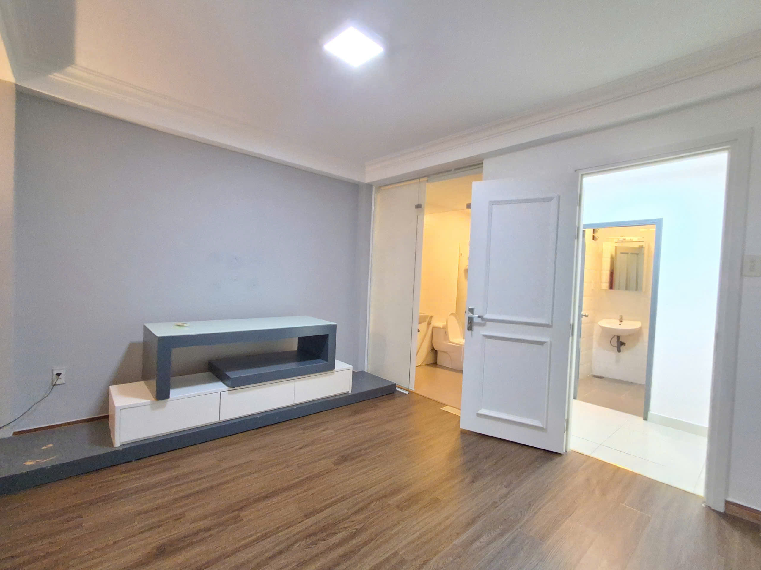 Small Cute House for rent in Tran Nao Area District 2 HCMC