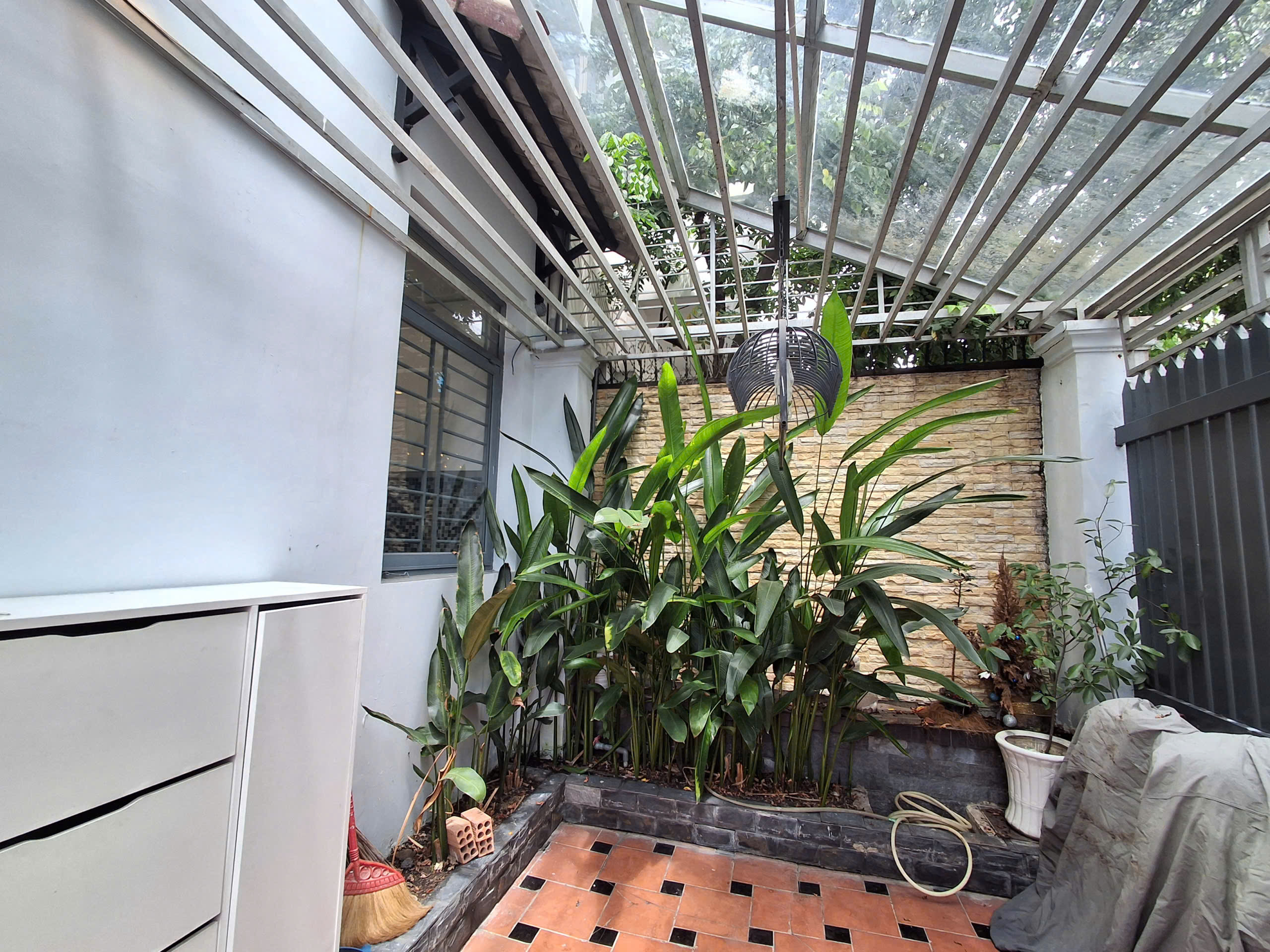 Small Cute House for rent in Tran Nao Area District 2 HCMC