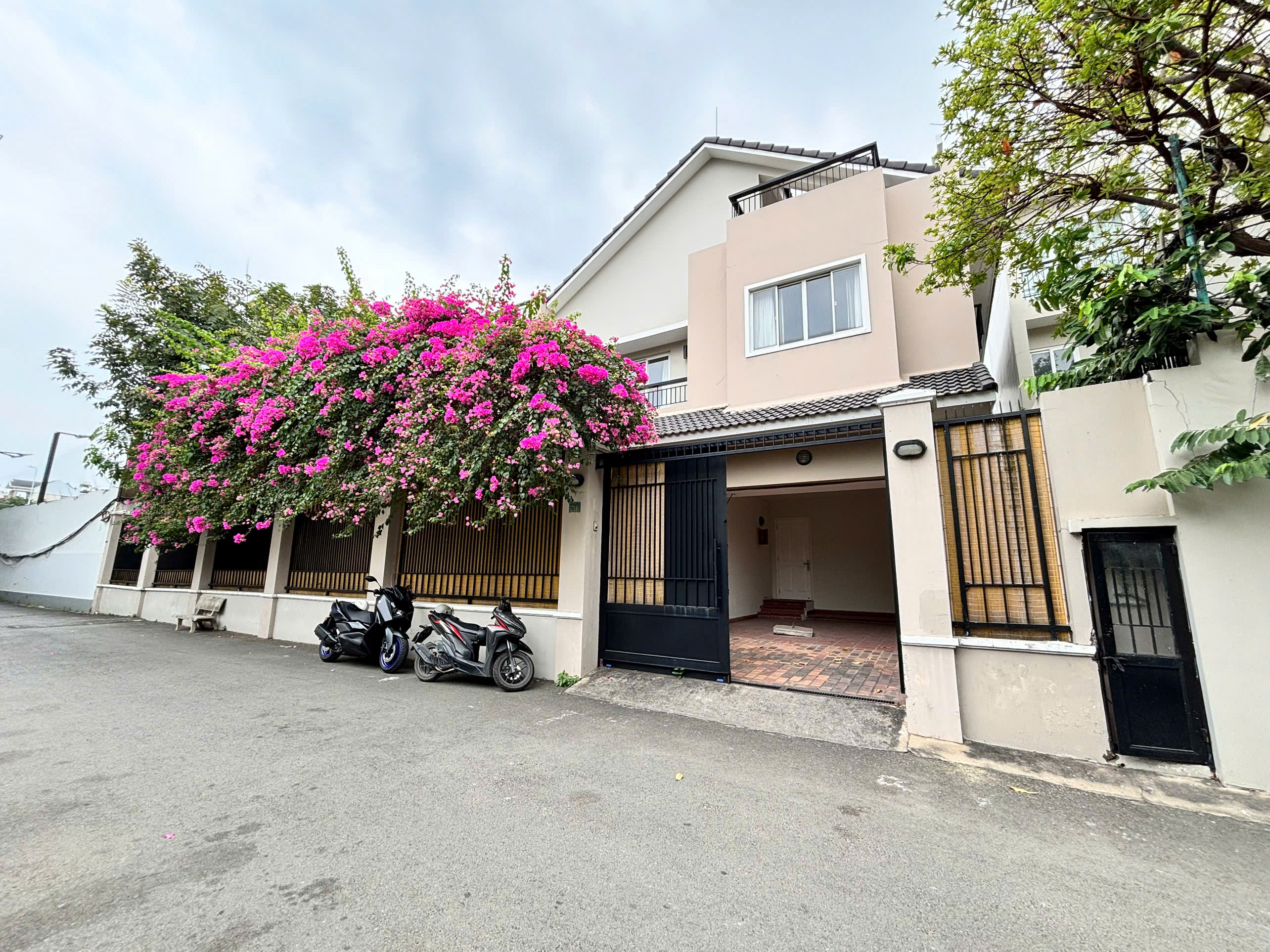 Villa for Rent at ABC Compound – 96 Tran Nao, District 2 | 5BR | 600sqm | Pool | $5,000/month