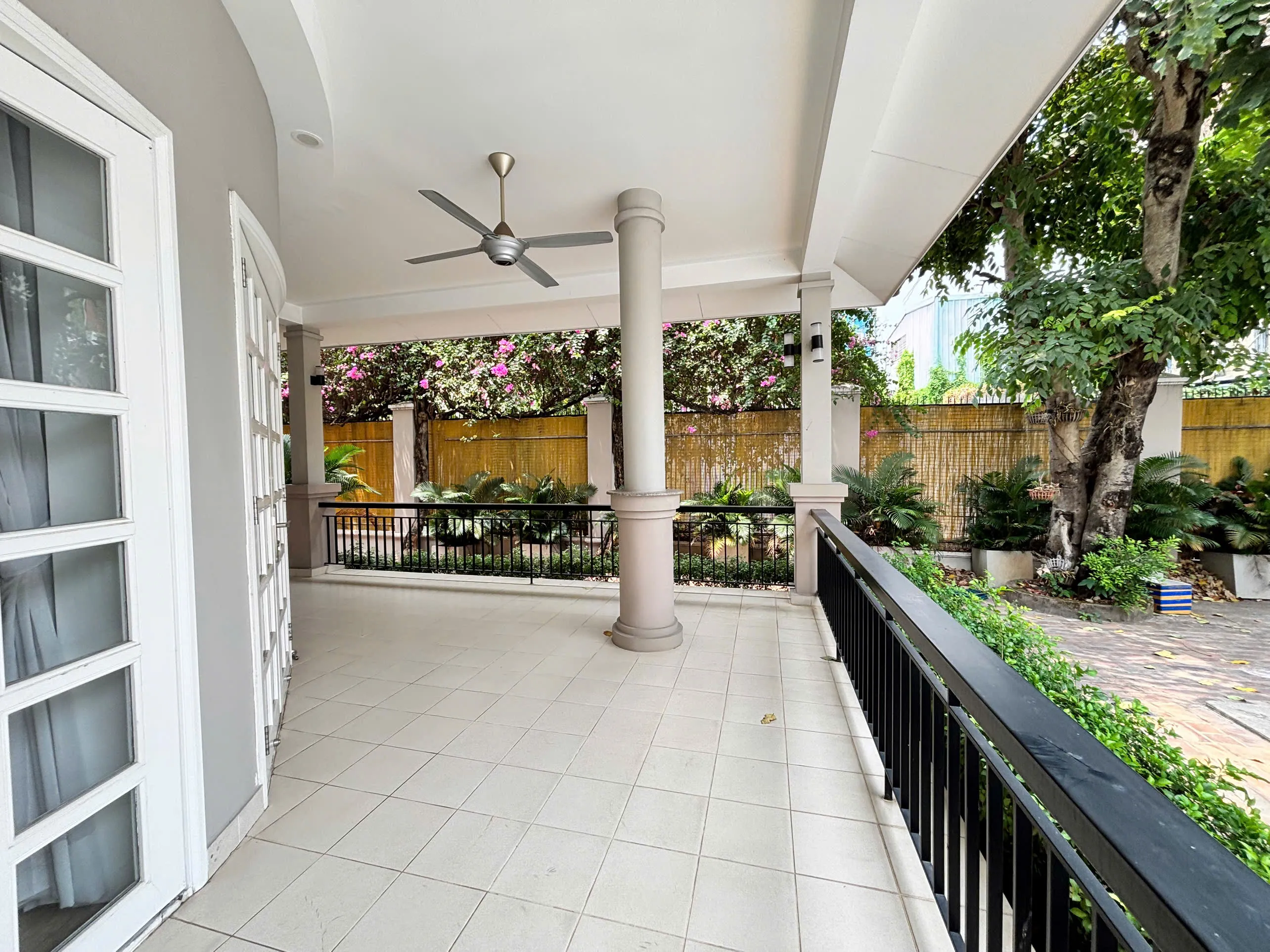 Villa for Rent at ABC Compound – 96 Tran Nao, District 2 700sqm 5,000 USD/month