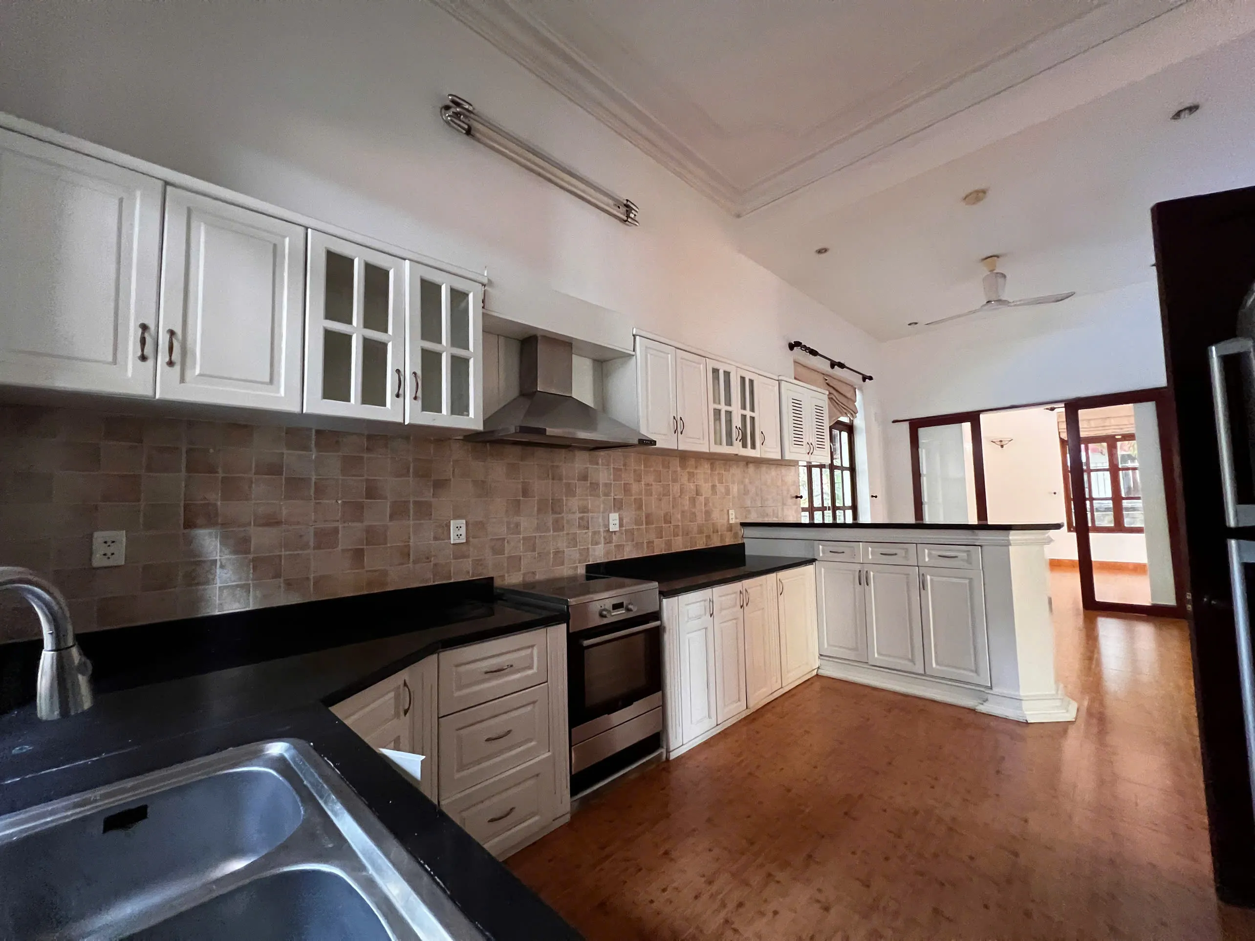 Villa for Rent at Phu Tuong – 215 Nguyen Van Huong, Thao Dien 700sqm 5,000 USD/month