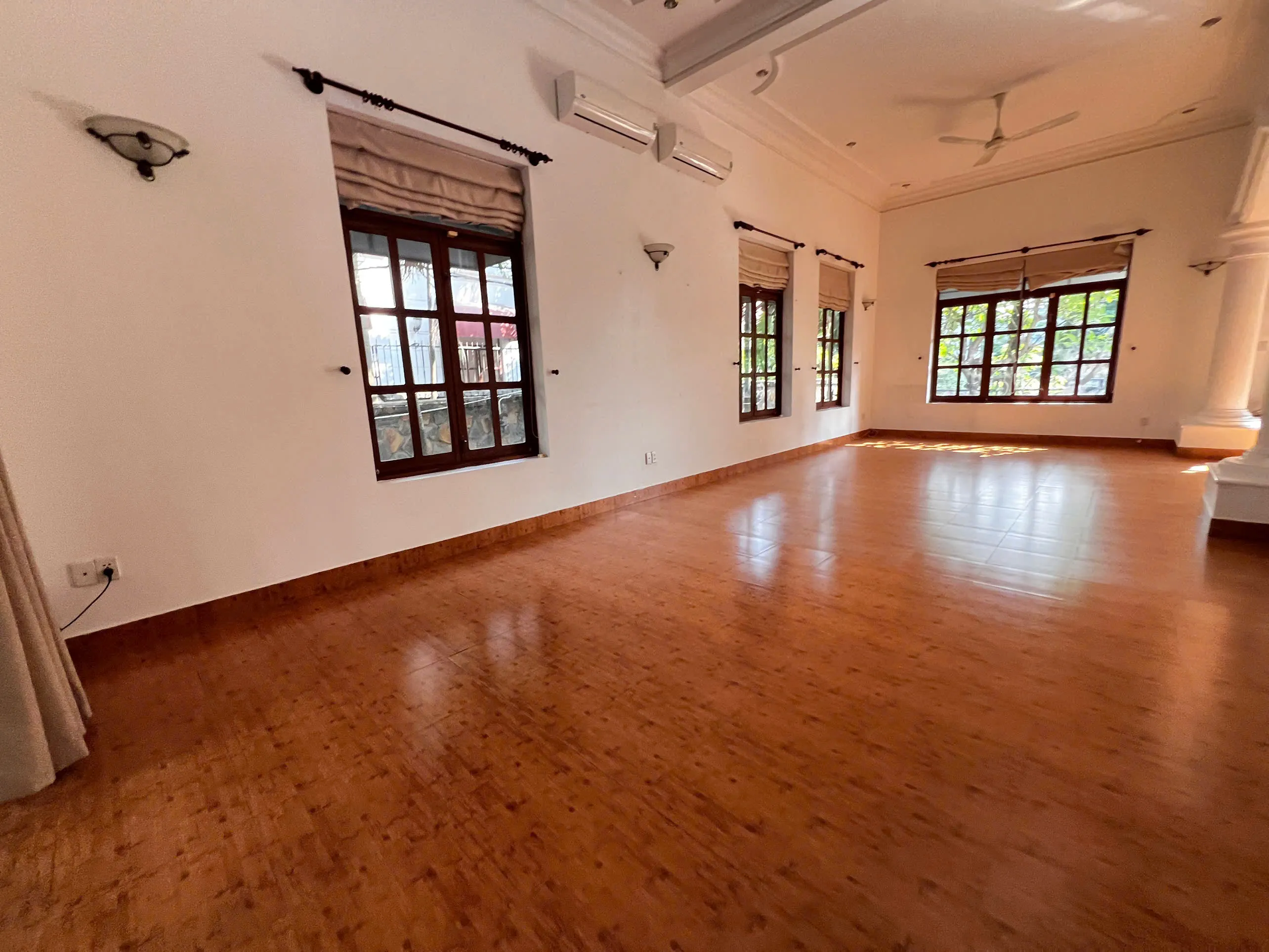 Villa for Rent at Phu Tuong – 215 Nguyen Van Huong, Thao Dien 700sqm 5,000 USD/month
