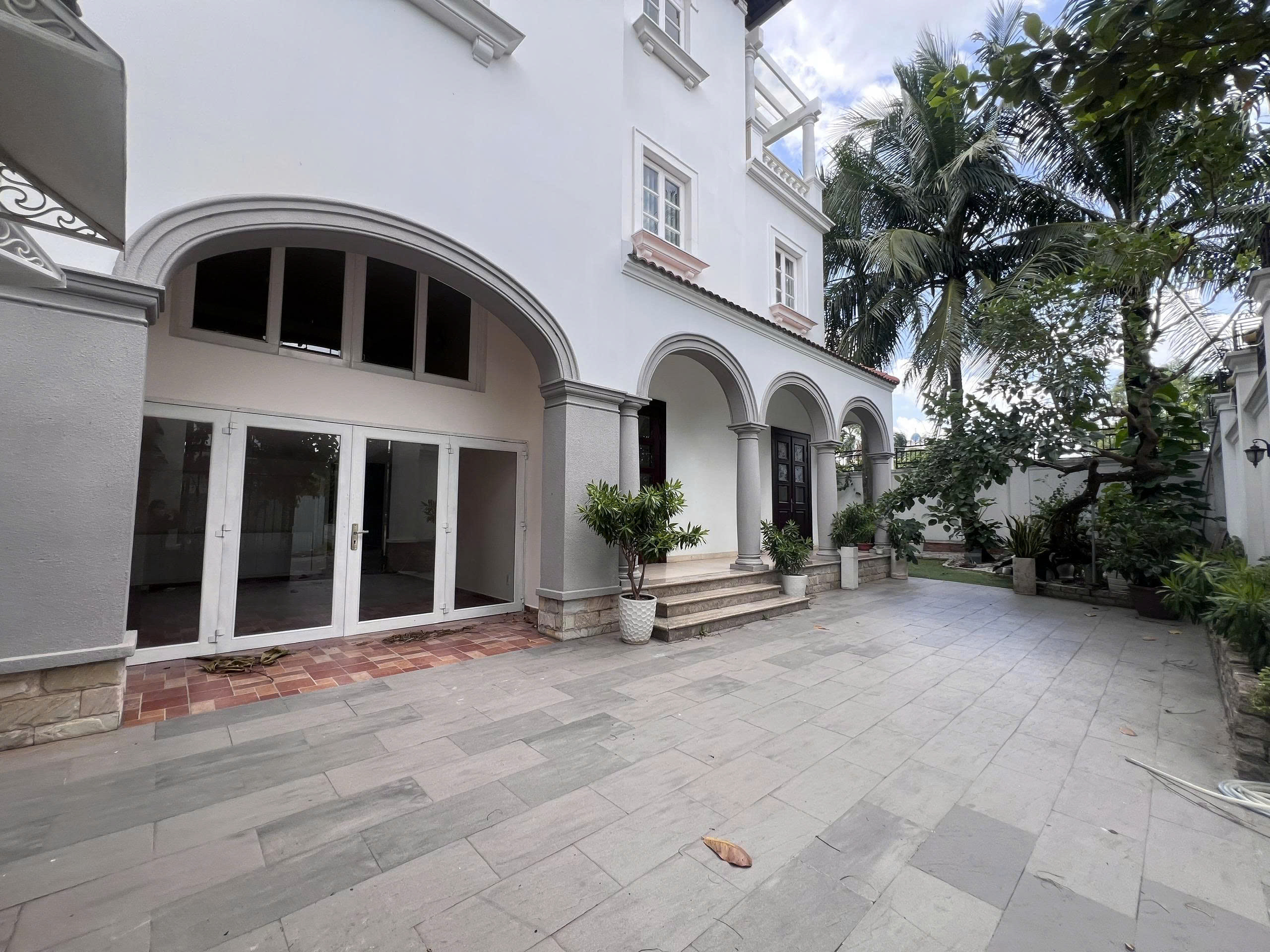 Villa for Rent 113 Nguyen Van Huong Thao Dien HCMC – 5BR | Pool | $5,000