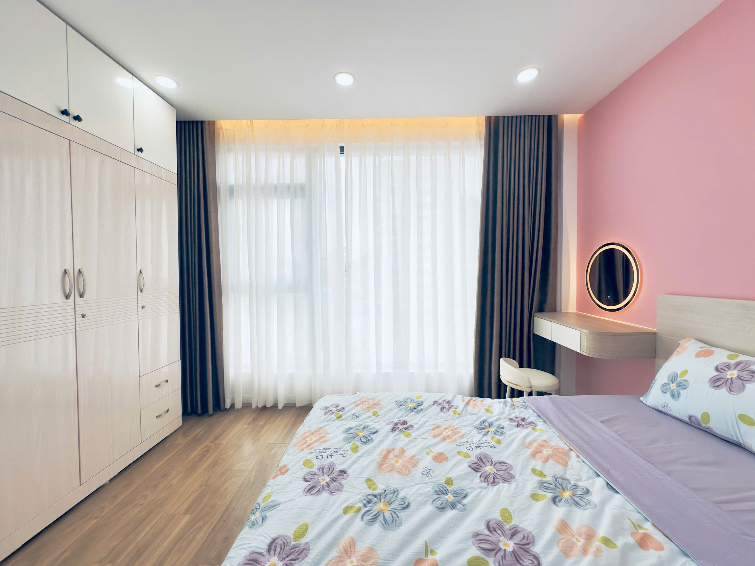 2-Bedroom Serviced Apartment for Rent on Tran Dinh Xu District 1 HCMC – 17 Million/month