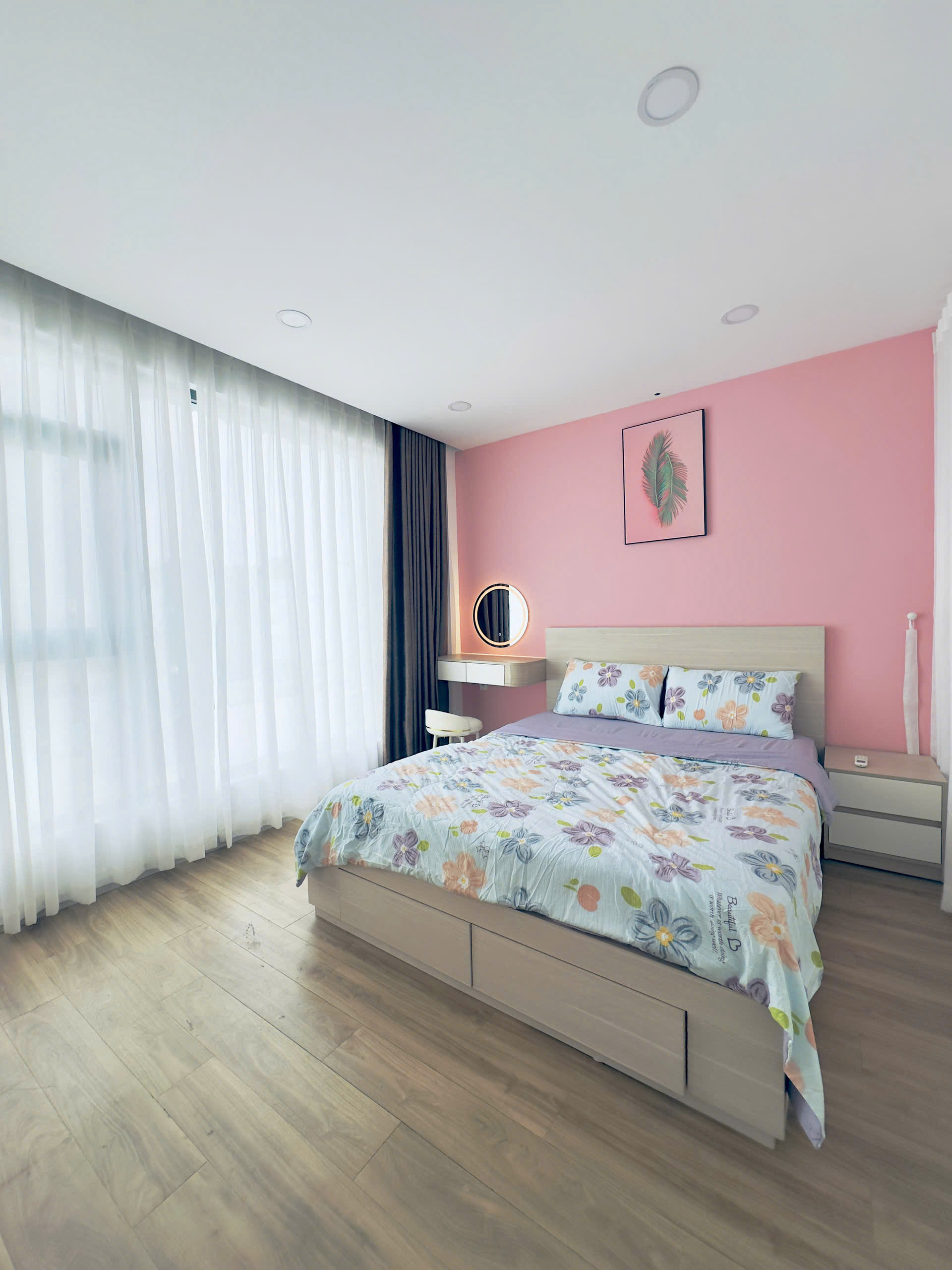 2-Bedroom Serviced Apartment for Rent on Tran Dinh Xu District 1 HCMC – 17 Million/month