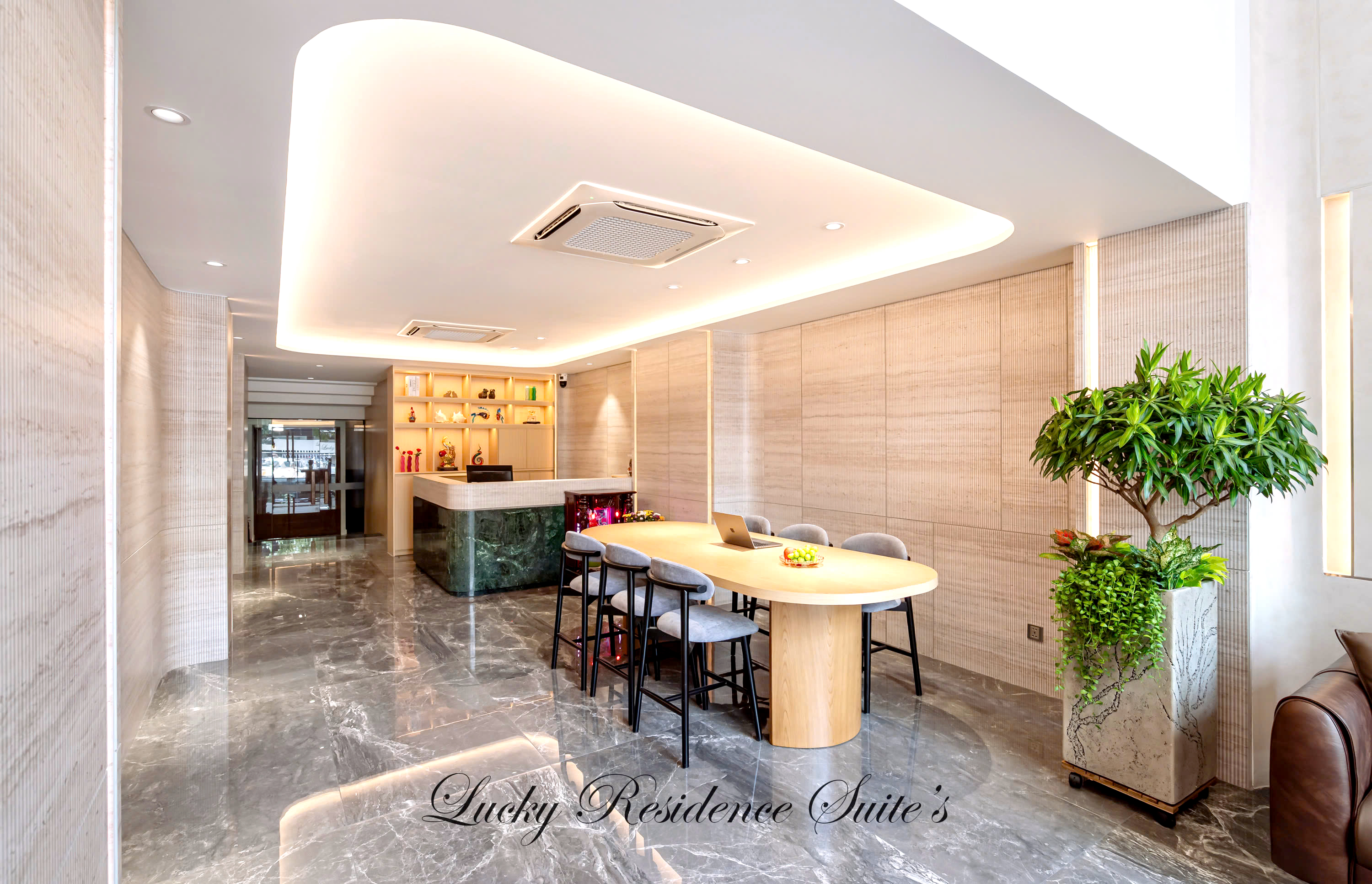 1-Bedroom Serviced Apartment for Rent in District 3 60sqm 1,050 USD/month