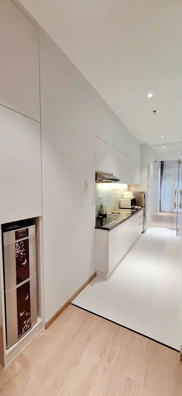 1-Bedroom Apartment for Rent in District 3 70sqm 1,100 USD/month
