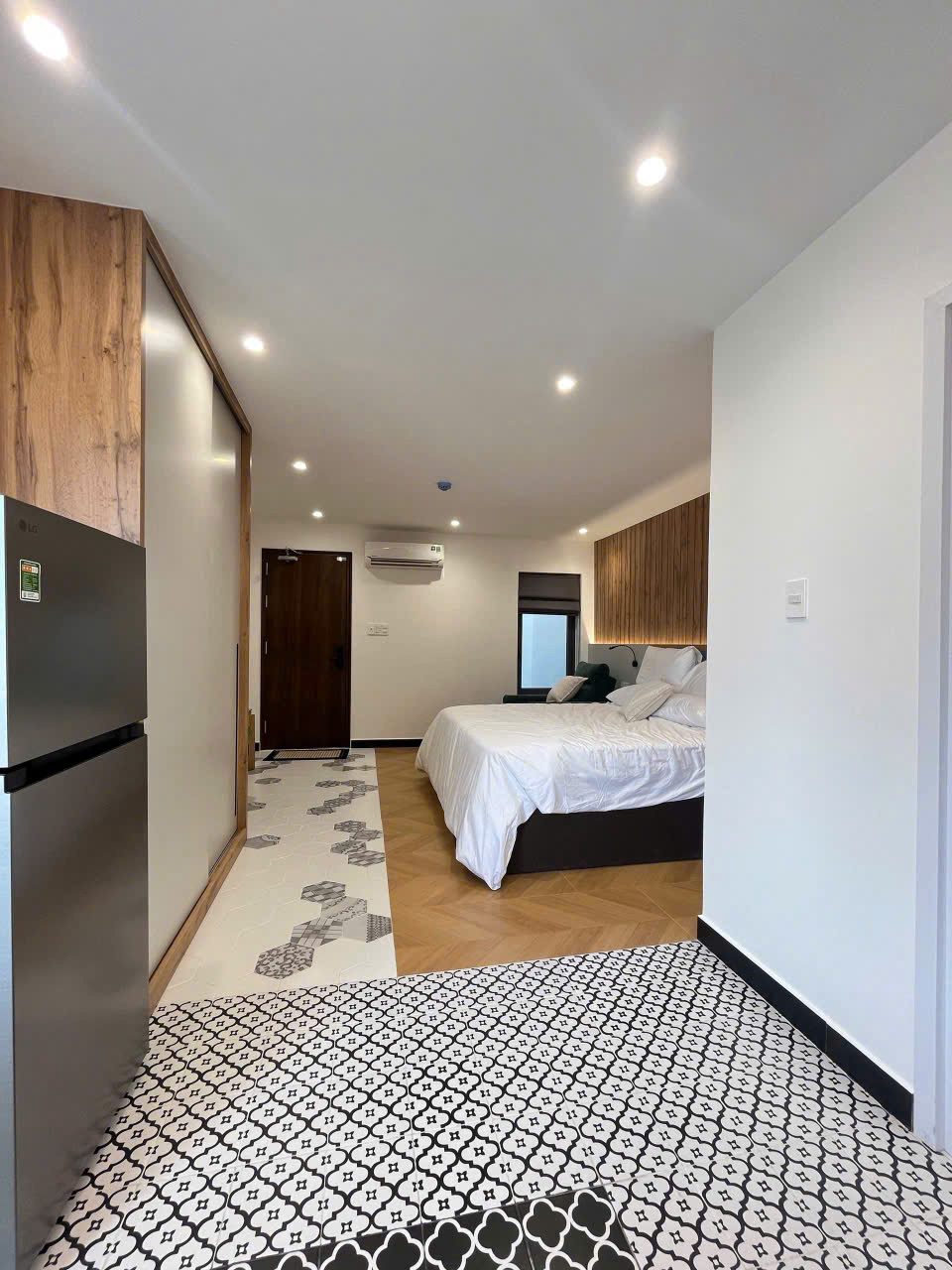 Studio Serviced Apartment for Rent in District 1 570 USD/month