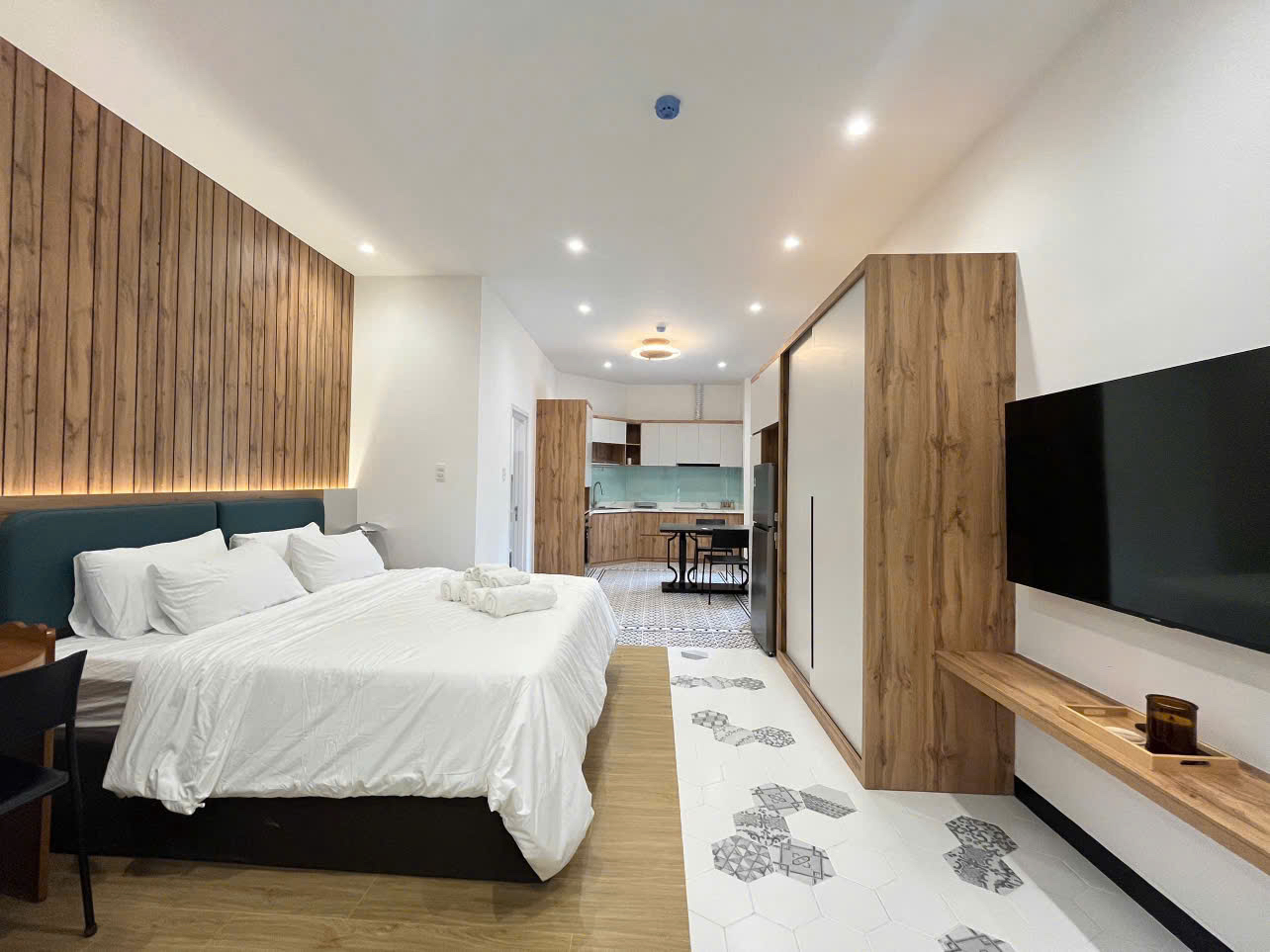 Serviced Apartment for Rent District 1 Tan Dinh 50sqm 650 USD/month