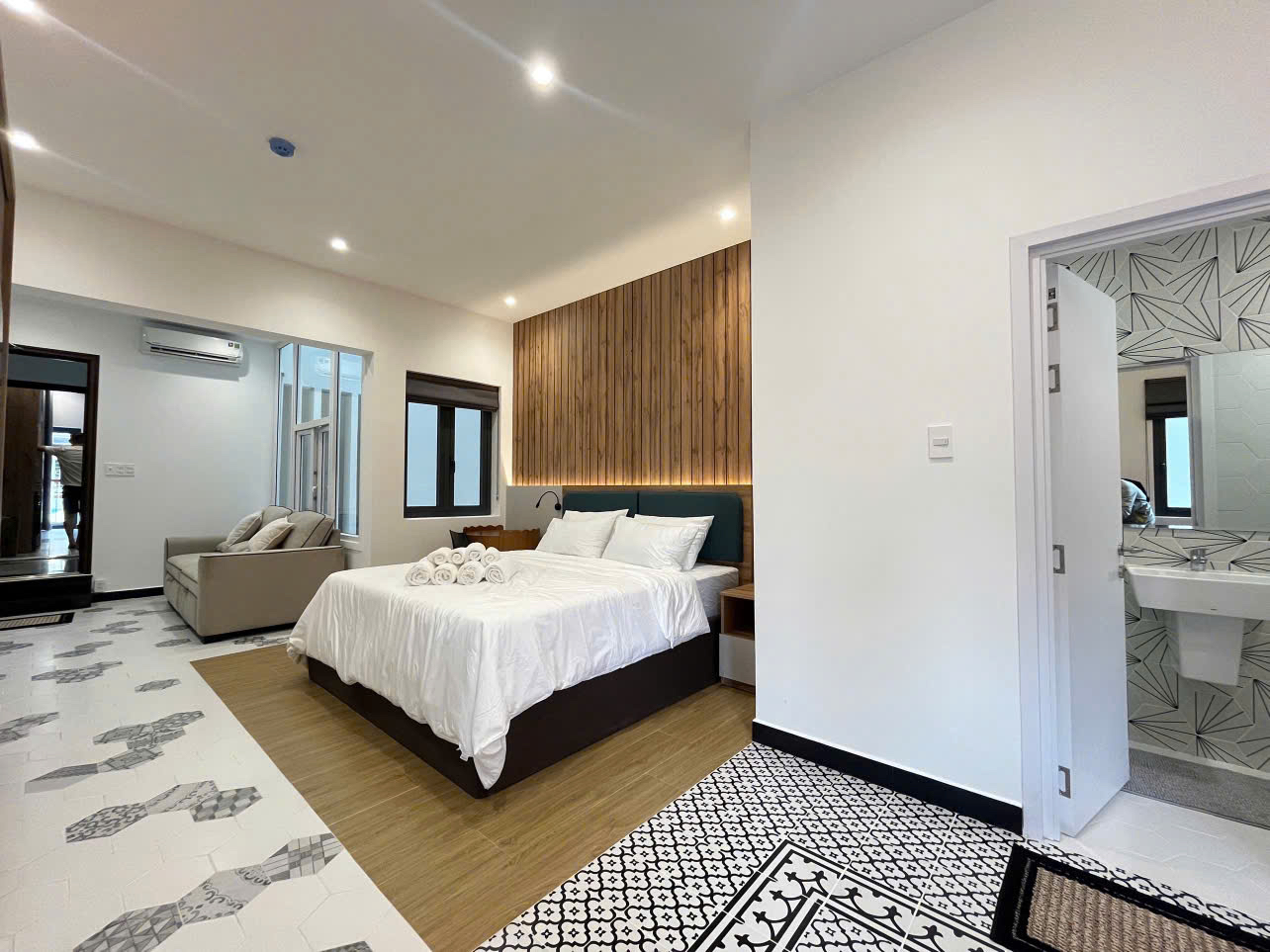 Serviced Apartment for Rent District 1 Tan Dinh 50sqm 650 USD/month