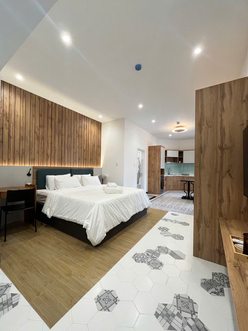 Serviced Apartment for Rent District 1 Tan Dinh 50sqm 650 USD/month