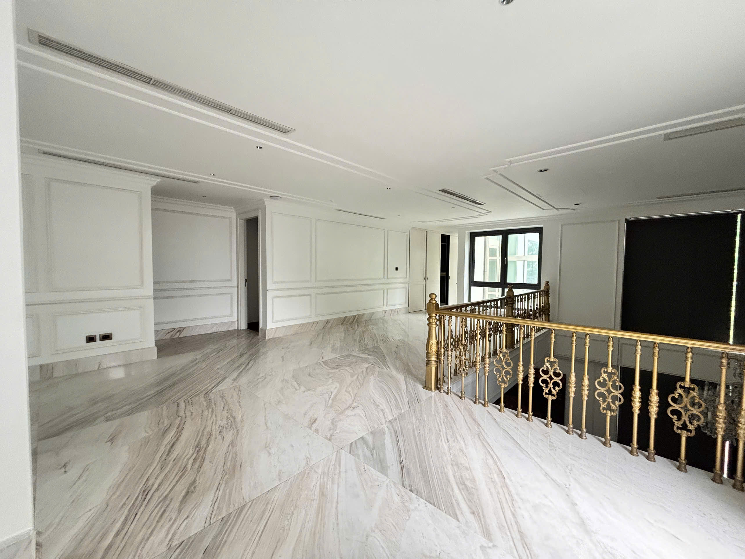 4-Bedroom Villa for Rent in An Phu 546sqm 9,000 USD/month