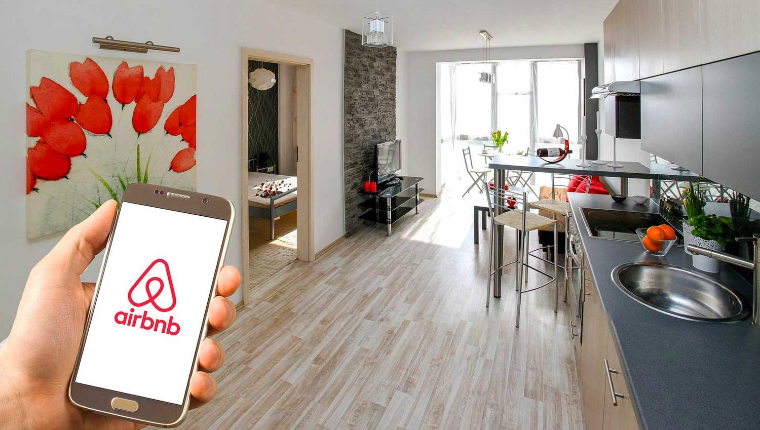 Short-Term vs Long-Term Rental in HCMC 2026: Which Makes More Sense for Expats?