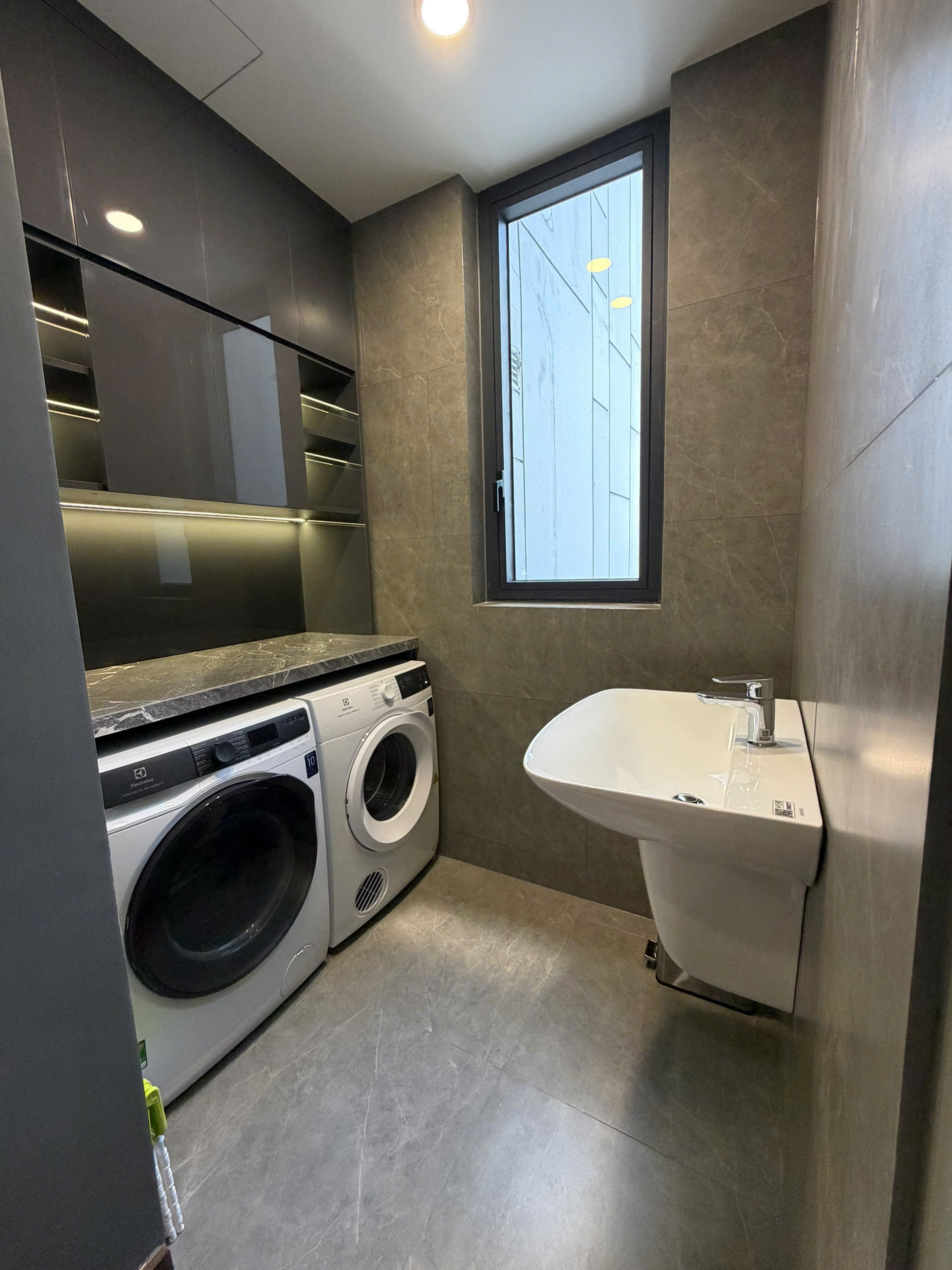 3-Bedroom Penthouse Apartment for Rent in Thanh My Loi 220sqm 4,900 USD/month