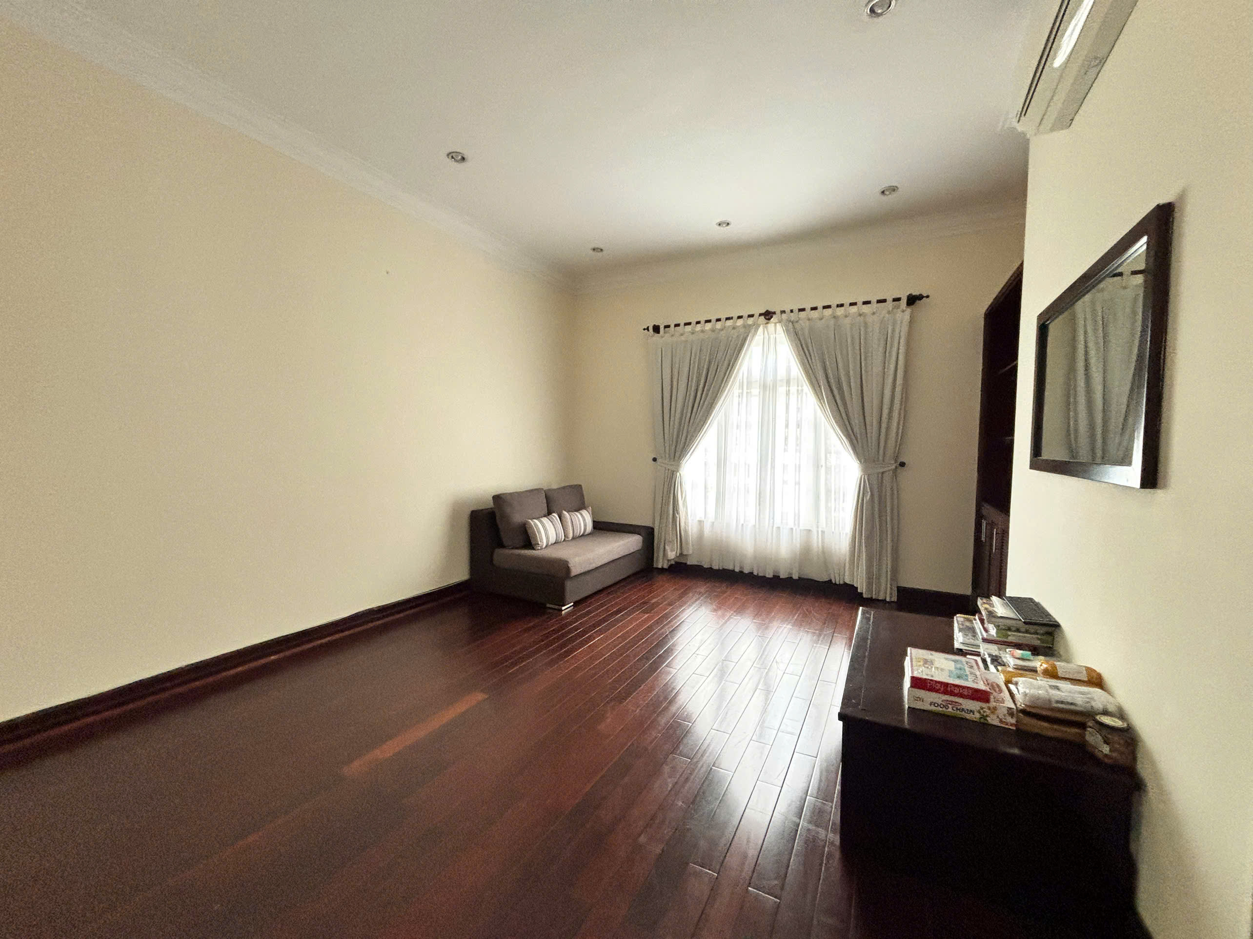 4-Bedroom Villa for Rent in Thao Dien 550sqm 5,500 USD/month