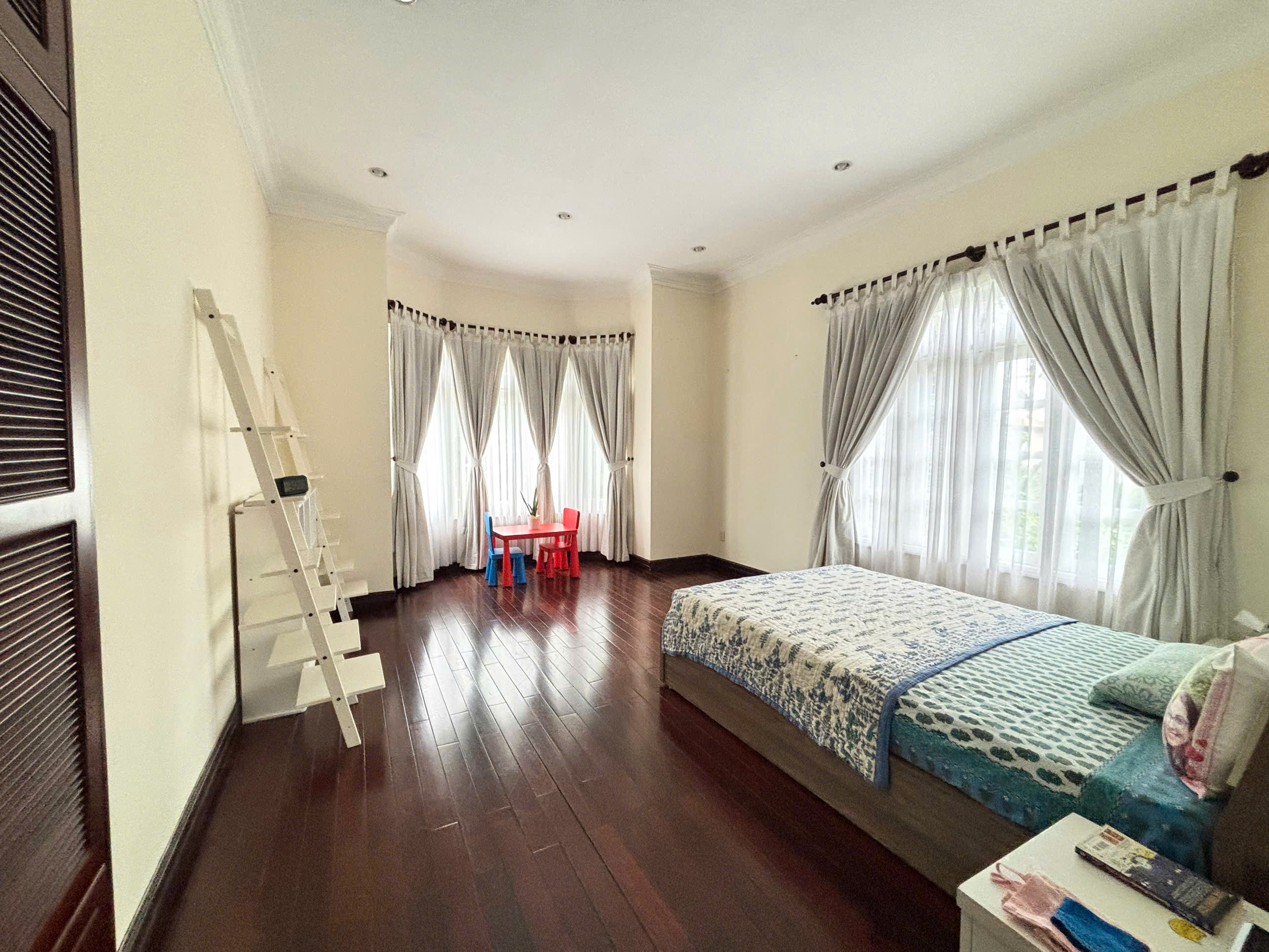 4-Bedroom Villa for Rent in Thao Dien 550sqm 5,500 USD/month