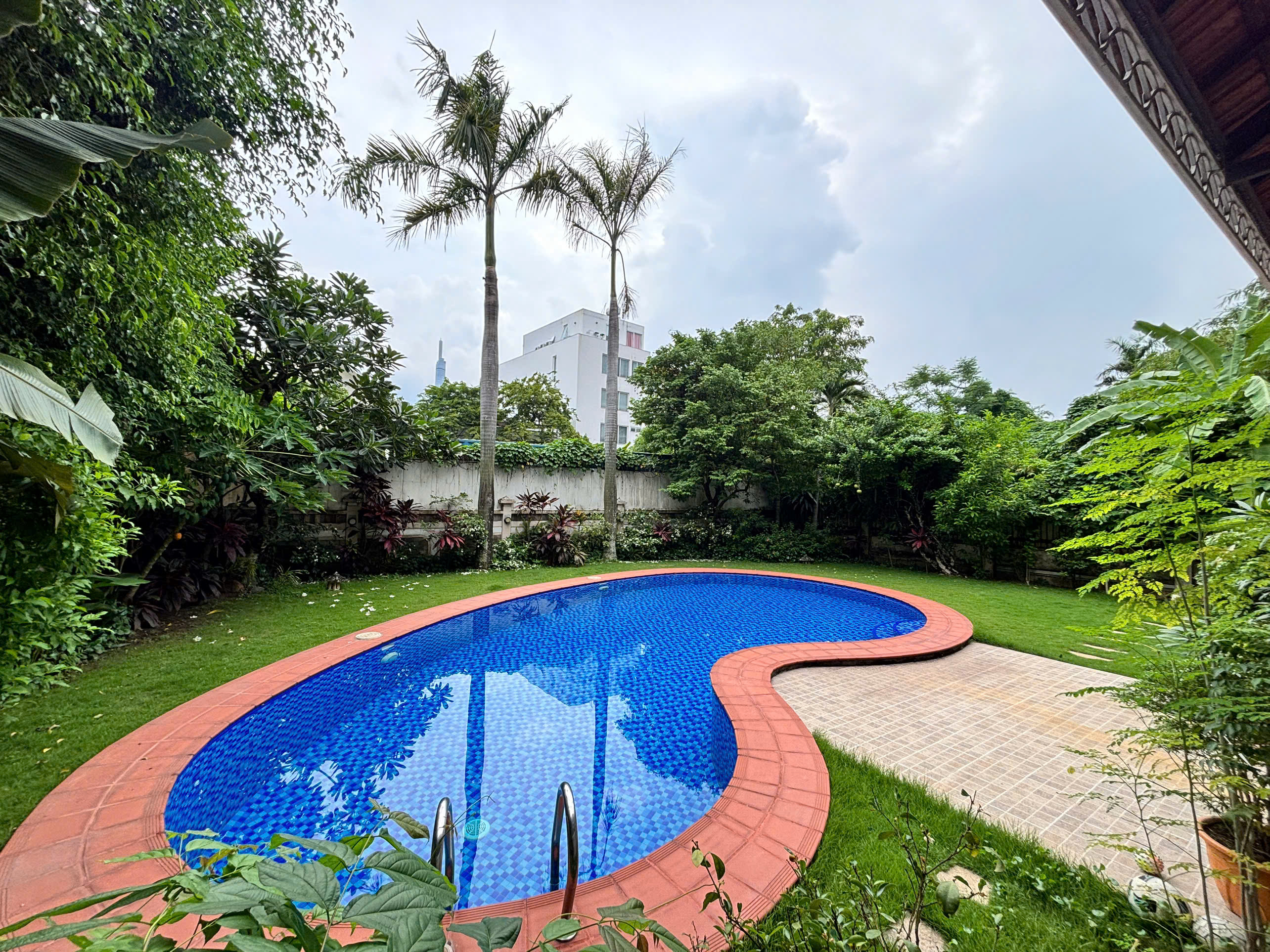 4-Bedroom Villa for Rent in Thao Dien 550sqm 5,500 /month