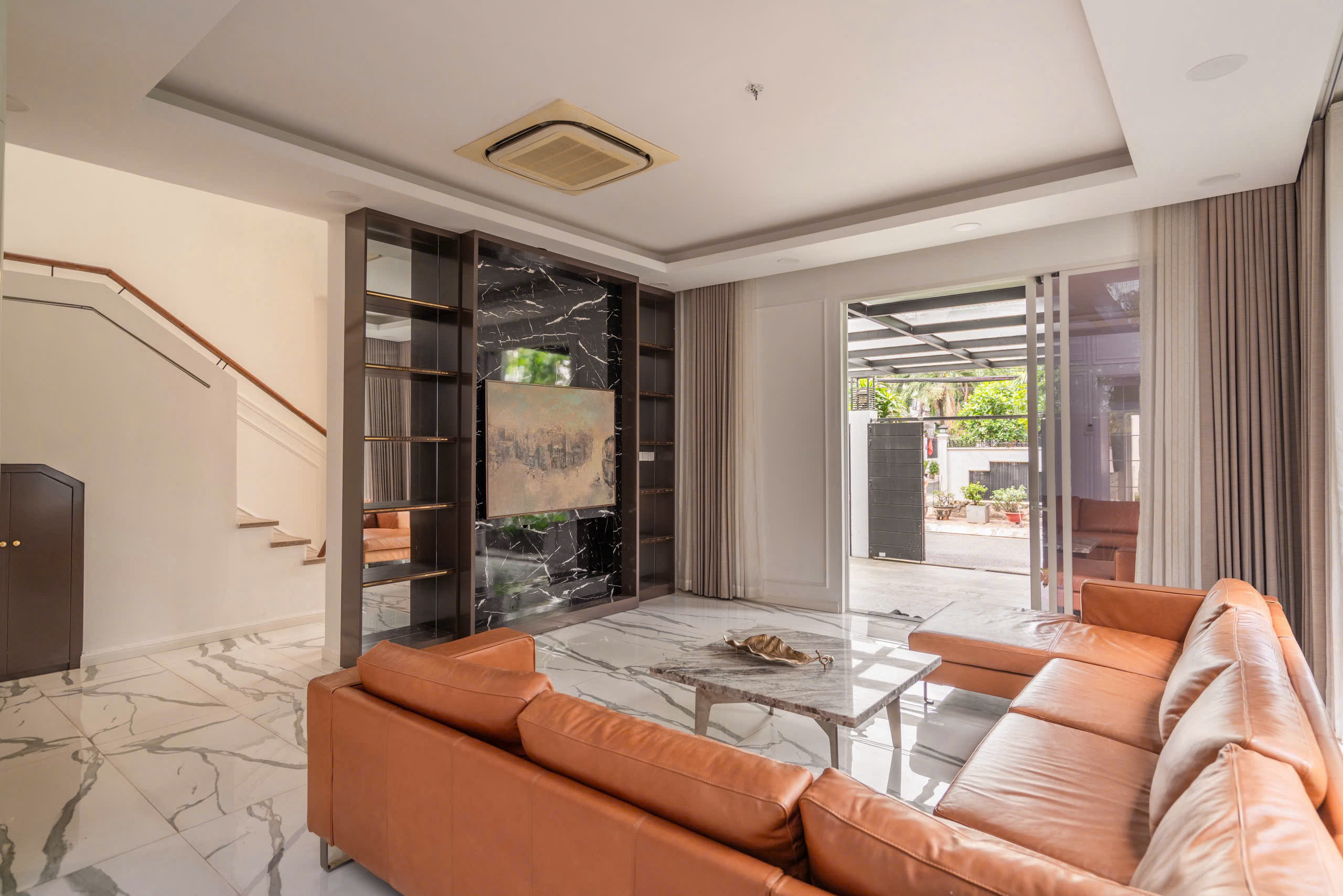 5-Bedroom Villa for Rent in Thao Dien 430sqm 4,200 USD/month