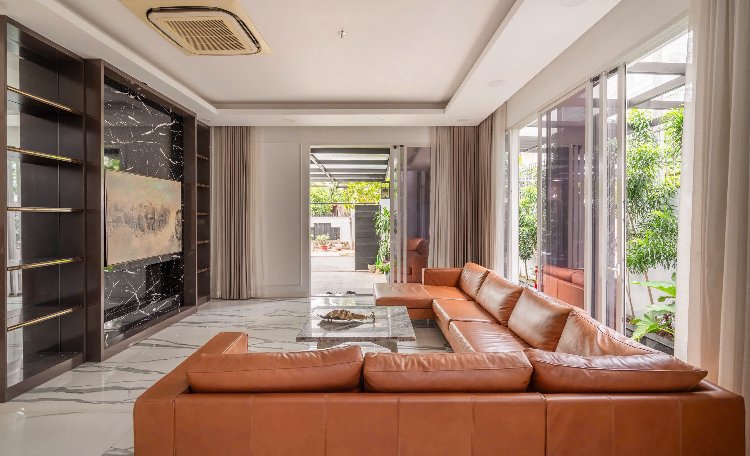 5-Bedroom Villa for Rent in Thao Dien 430sqm 4,200 USD/month