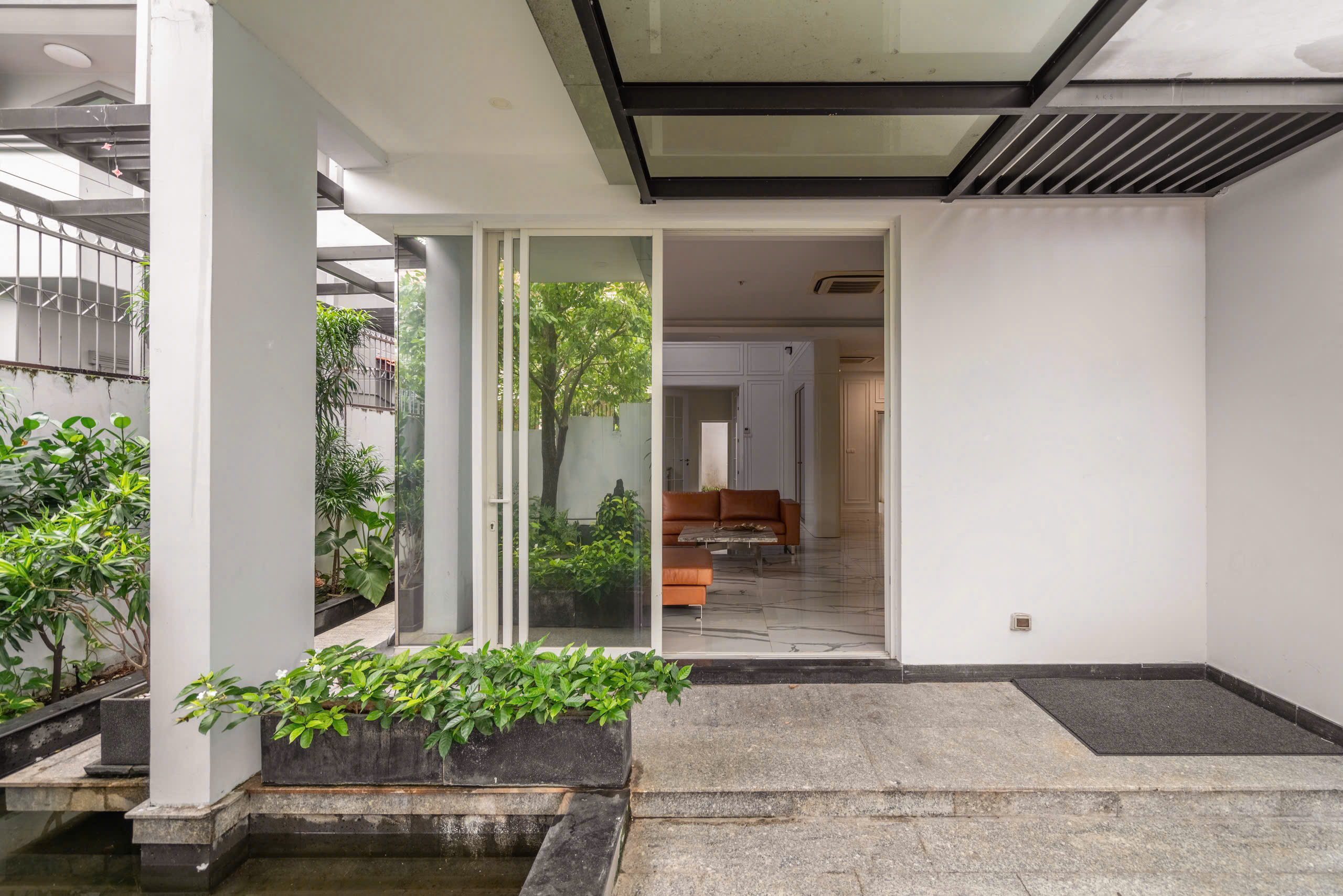 5-Bedroom Villa for Rent in Thao Dien 430sqm 4,200 USD/month