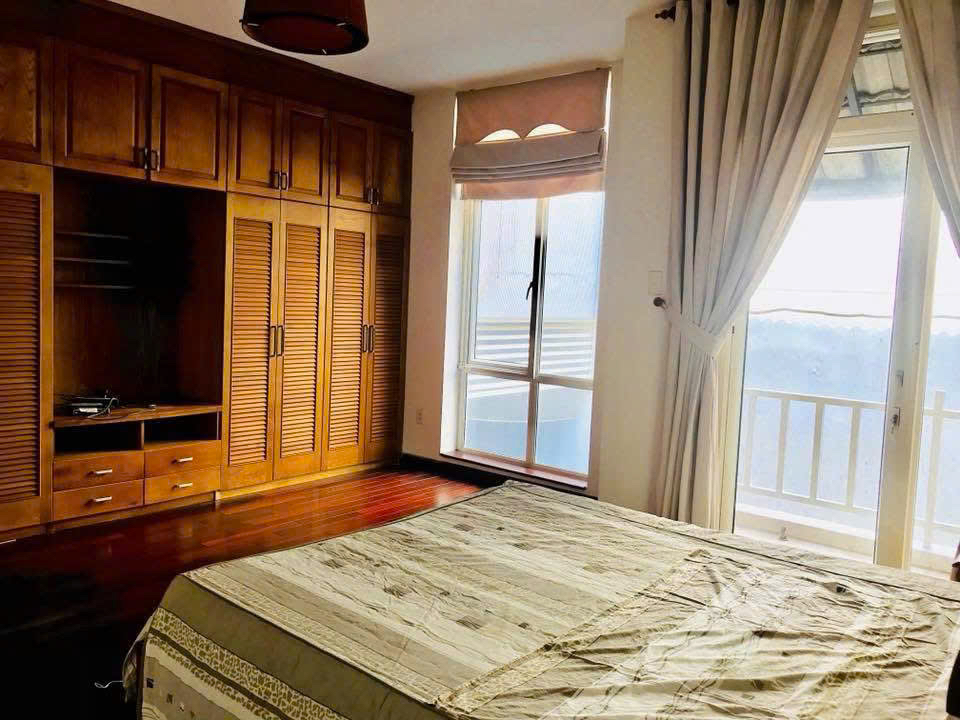 Pool Villa for Rent in Thao Dien 550sqm 3,500 USD/month