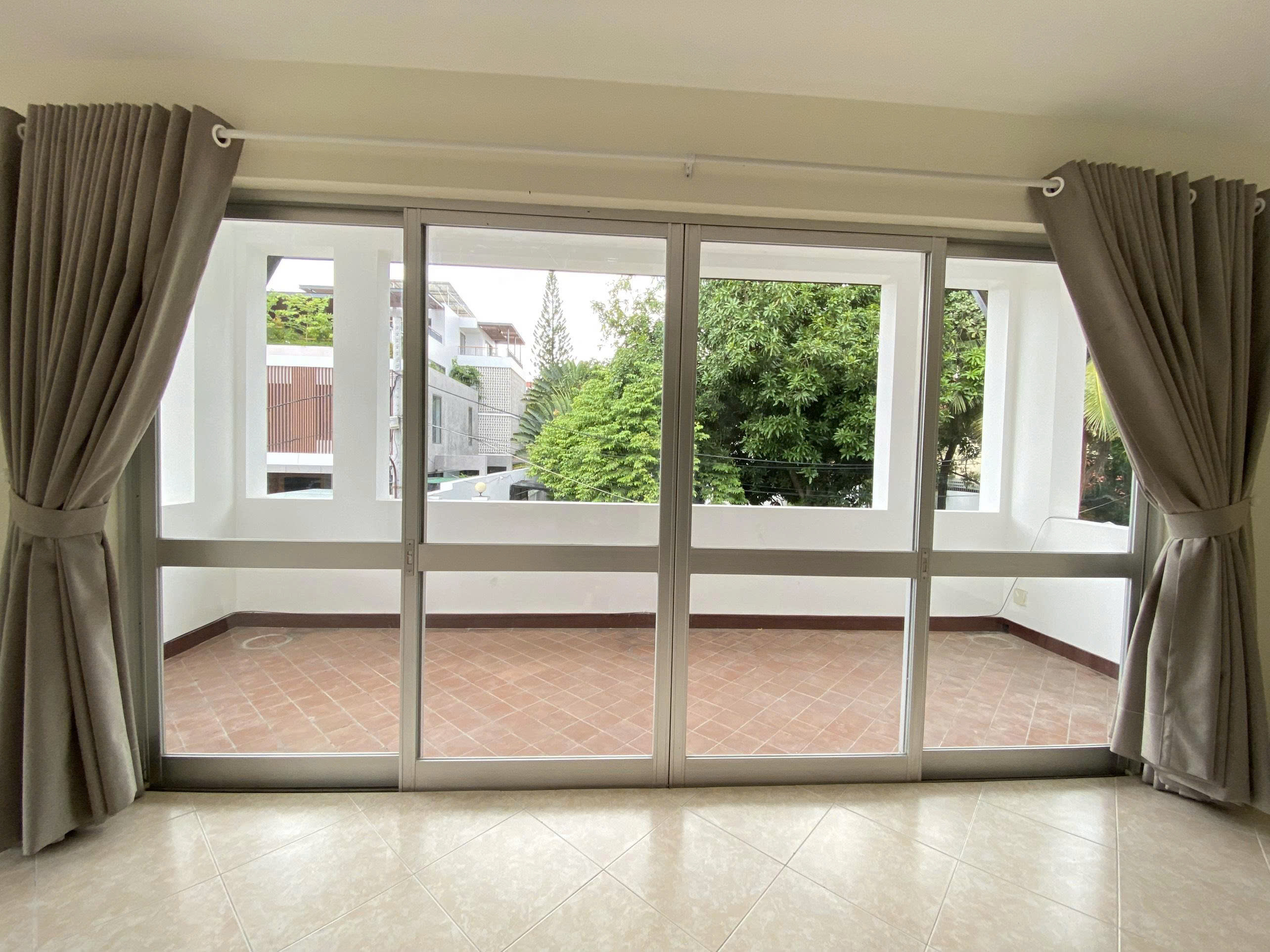 4-Bedroom Pool Villa for Rent in An Phu 700sqm 3,500 USD/month